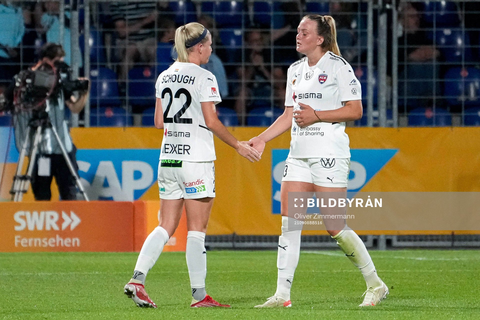 Olivia Schough and  Stefanie Antonia Sanders of Rosengård