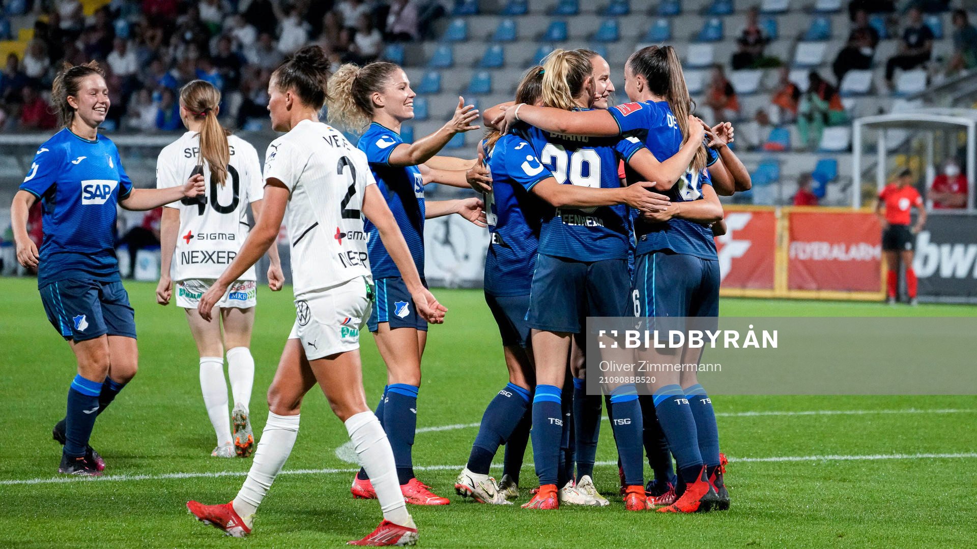  Players of Hoffenheim celebrate during the women’s UEFA Champions League football match between Hoffenheim and Rosengård on September 8, 2021 in Sinsheim. 