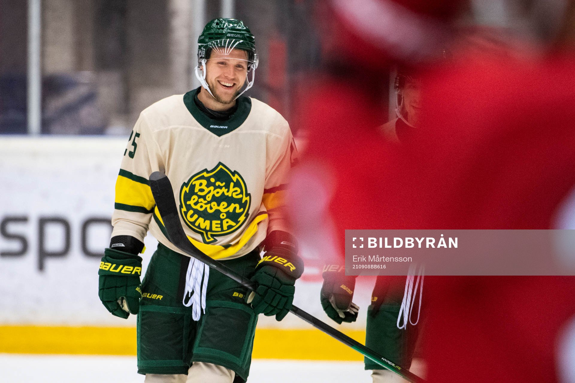 Björklövens Christoffer Bengtsson jublar