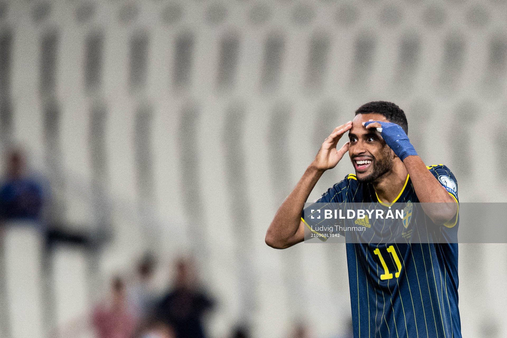 Isaac Kiese-Thelin of Sweden reacts