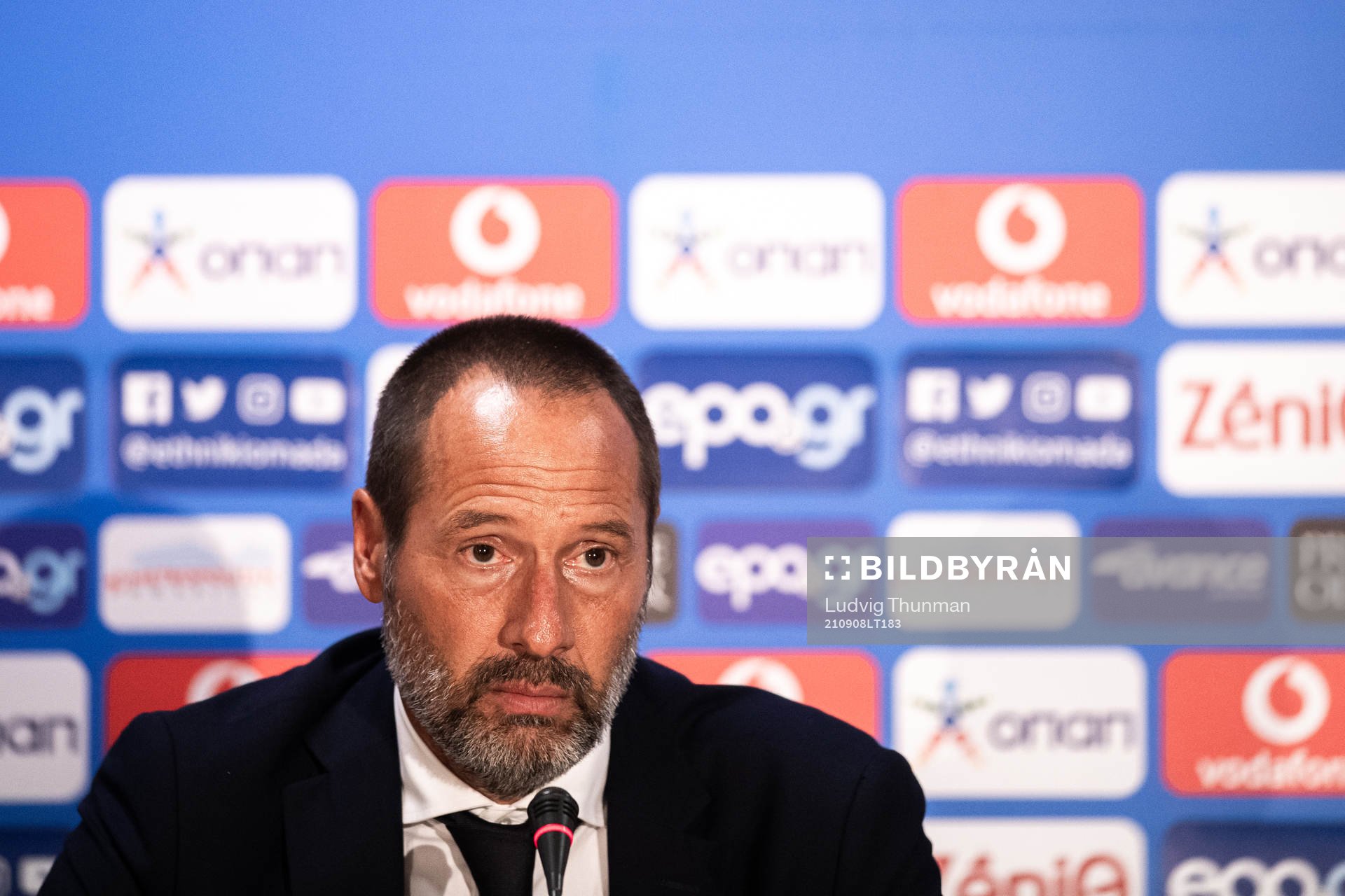 Head coach John vant Schip of Greece