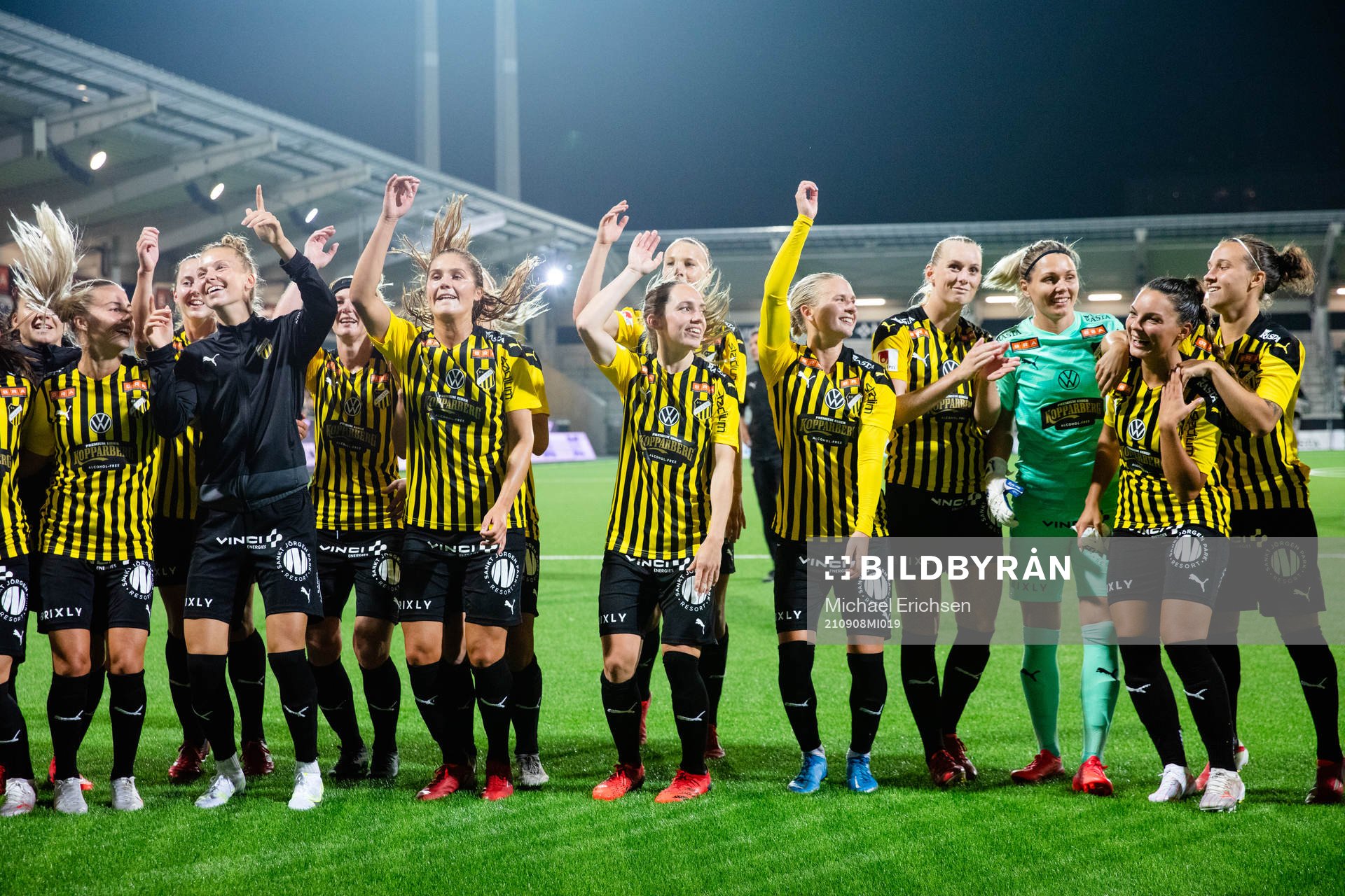 Players of Häcken celebrates