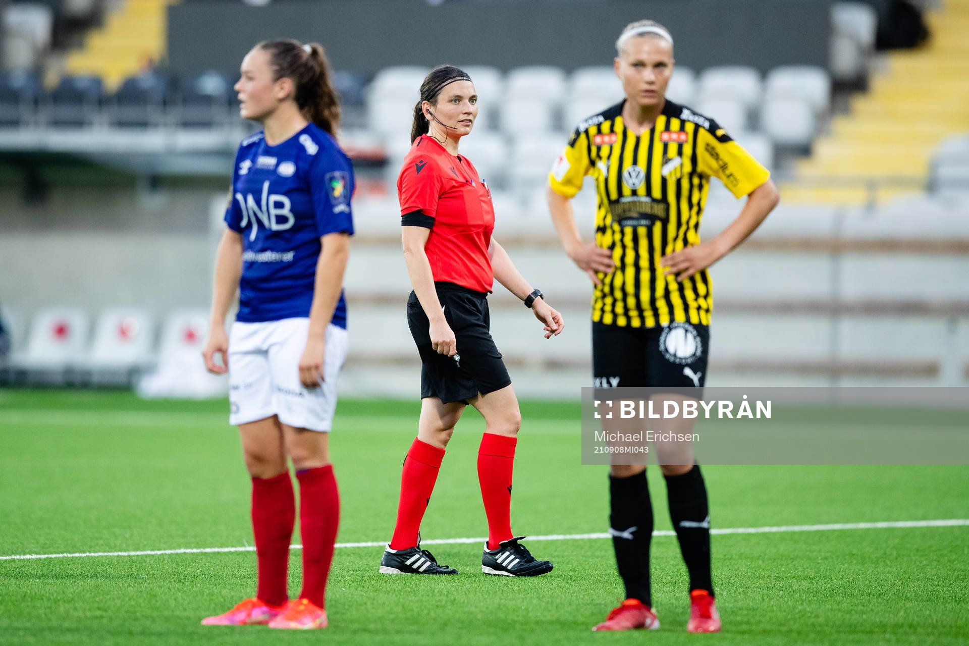 Referee Angelika Soeder