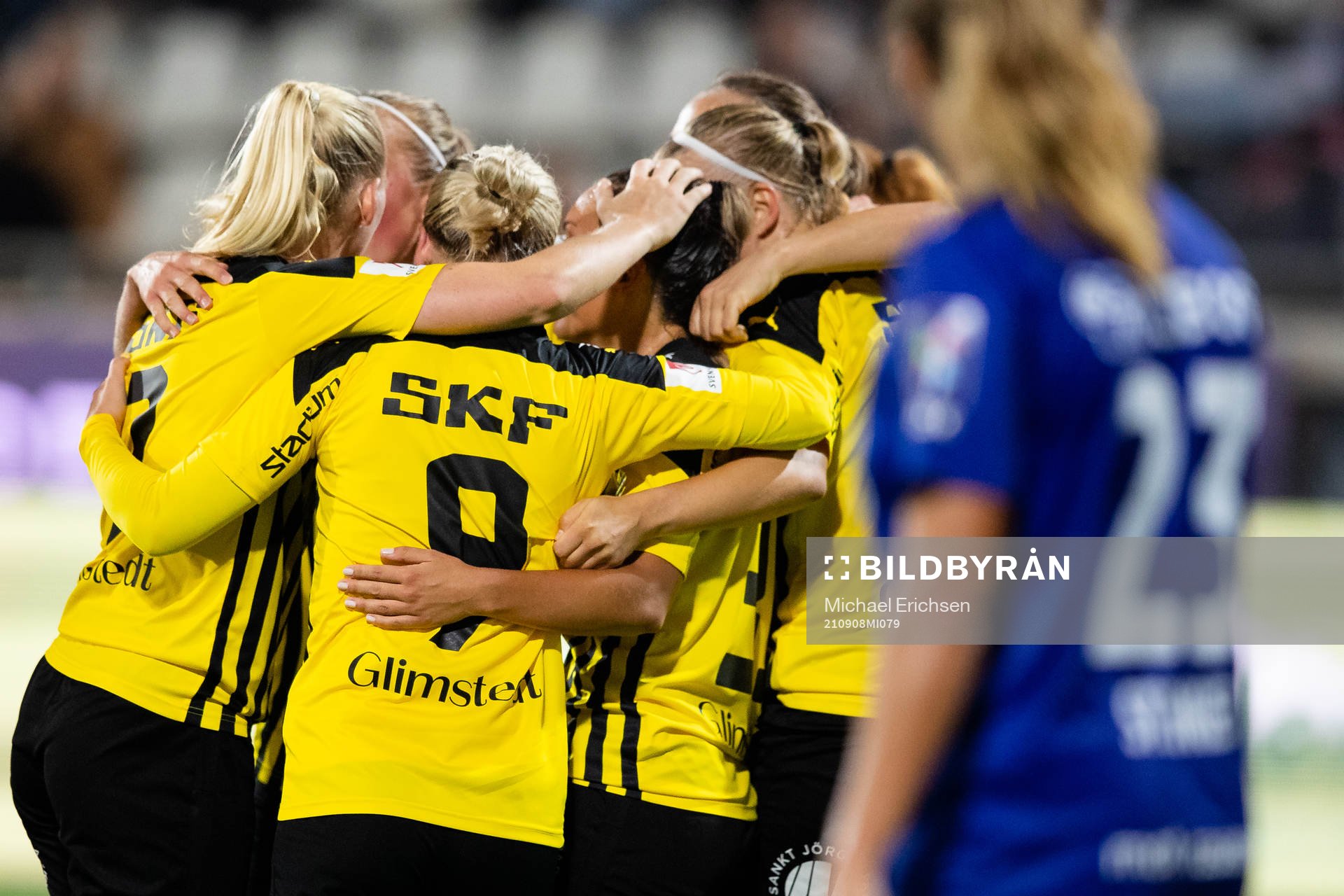 Johanna Rytting Kaneryd of Häcken celebrates scoring 3-1