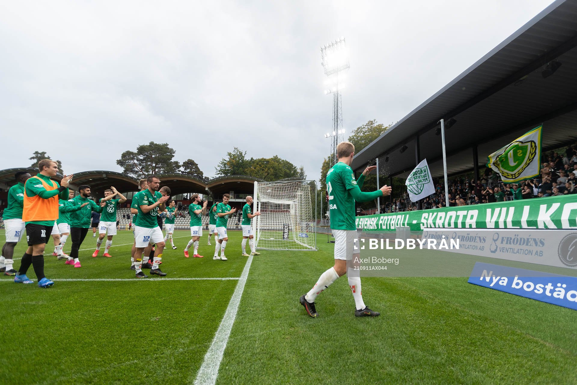 Jönköping jublar efter vinsten i fotbollsmatchen i Superettan mellan Jönköpings Södra och Falkenberg den 11 september 2021 i Jönköping. 
