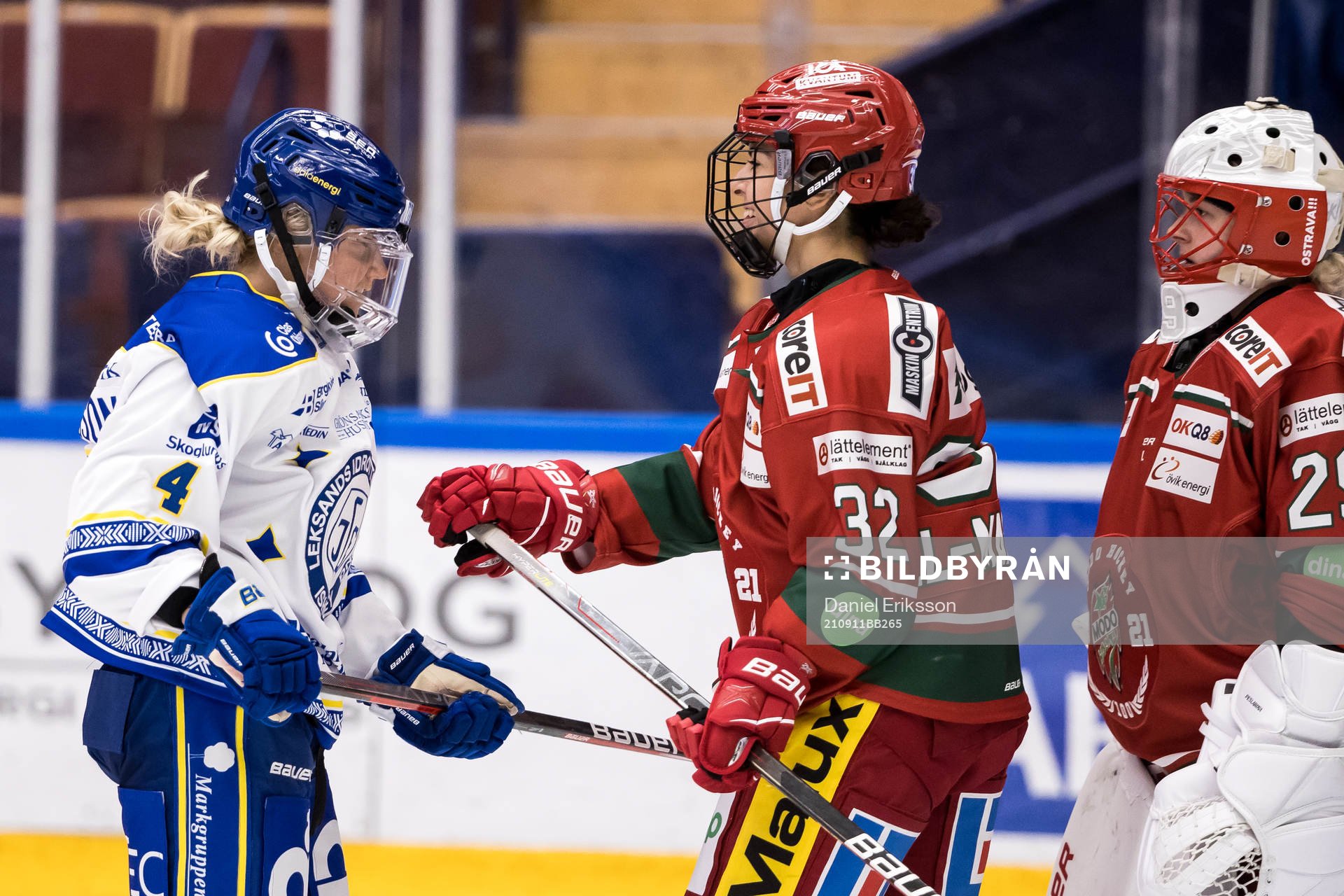 Leksands Wilma Johansson och Modos Mariam El-Mahmadi och