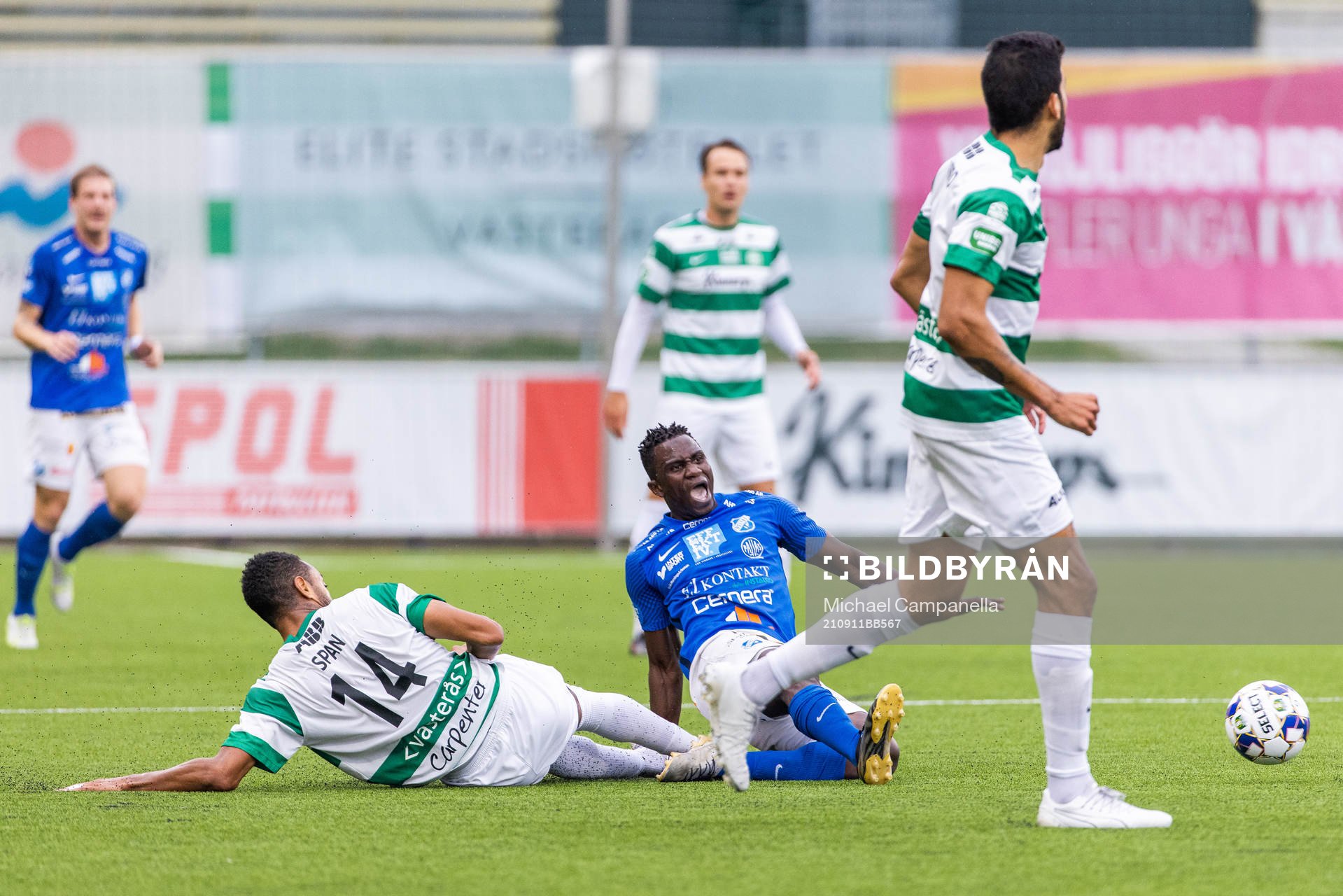 Västerås Brian Span och Norrbys Bubacarr Jobe