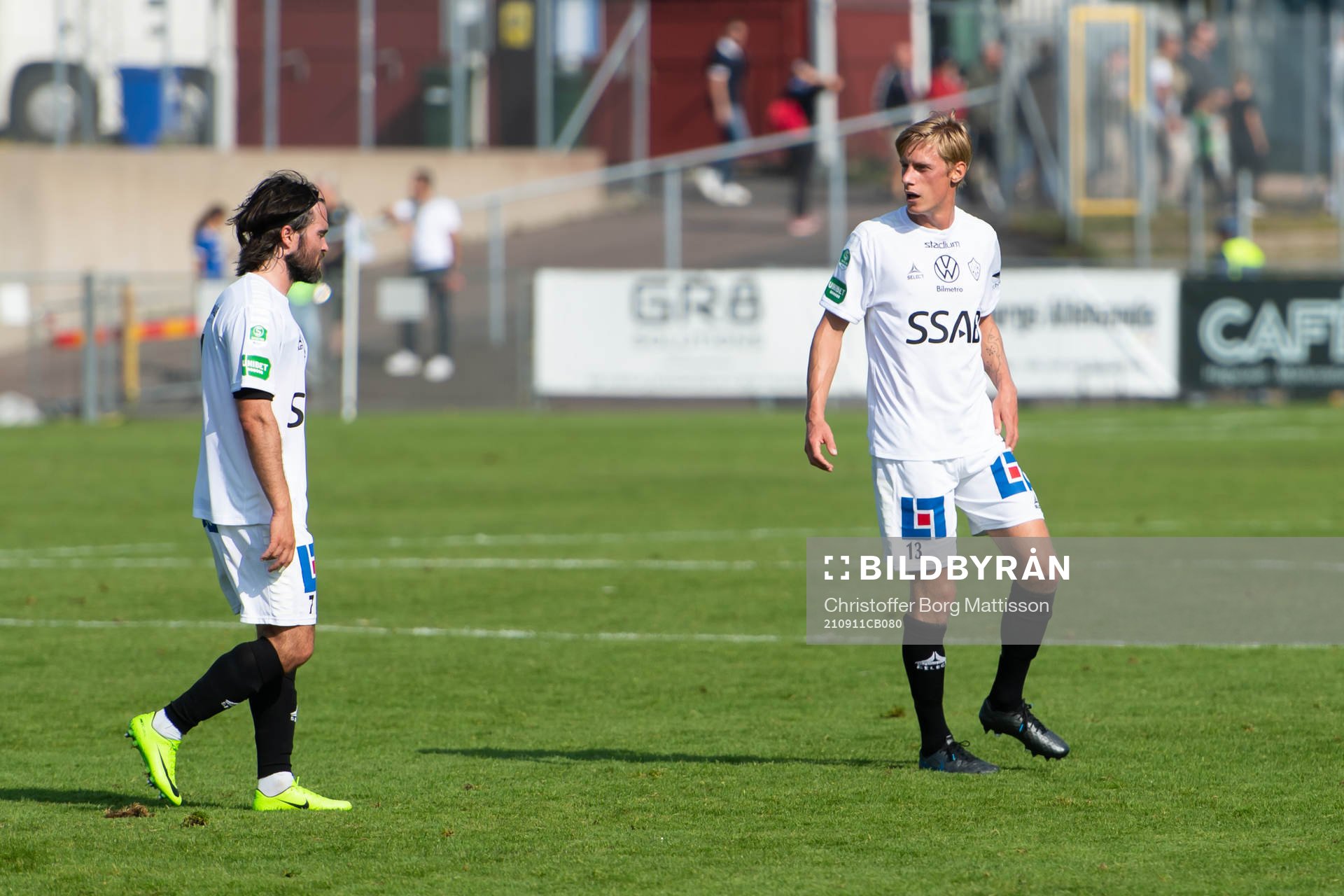 Brages Robbin Sellin och  Pontus Hindrikes deppar