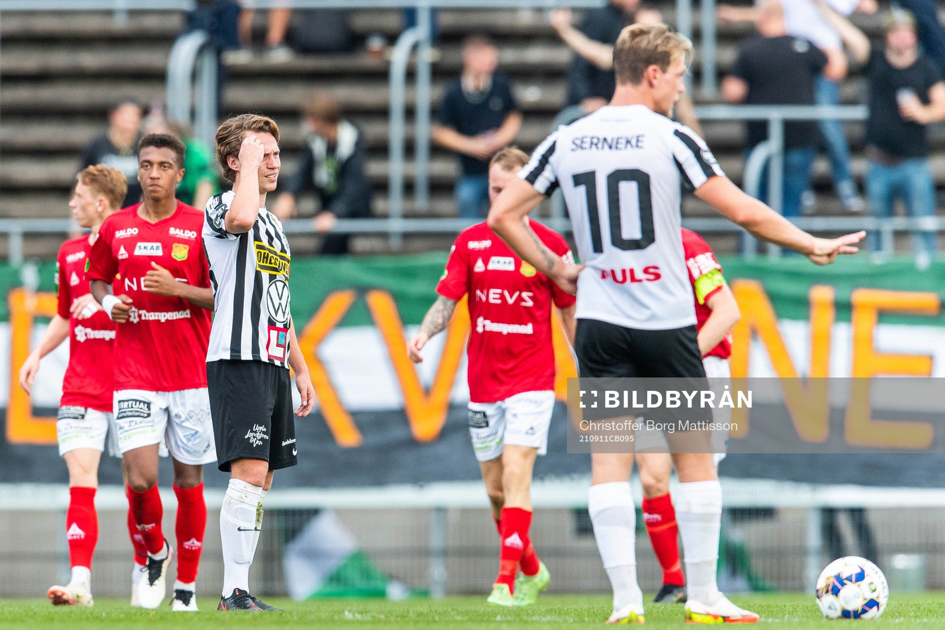 Landskronas Filip Ottosson och Robin Hofsö deppar