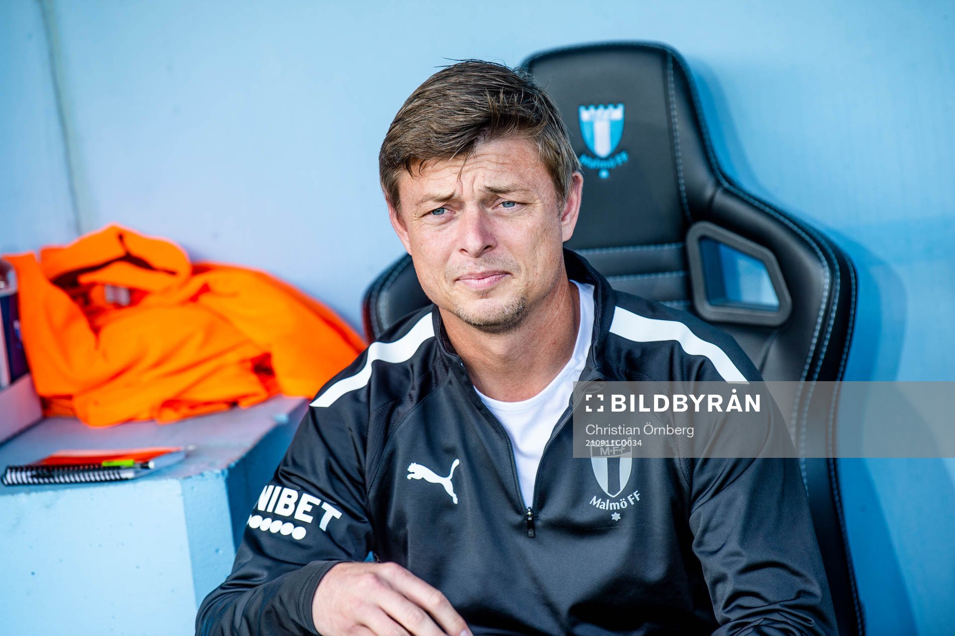 Malmö FFs huvudtränare Jon Dahl Tomasson innan