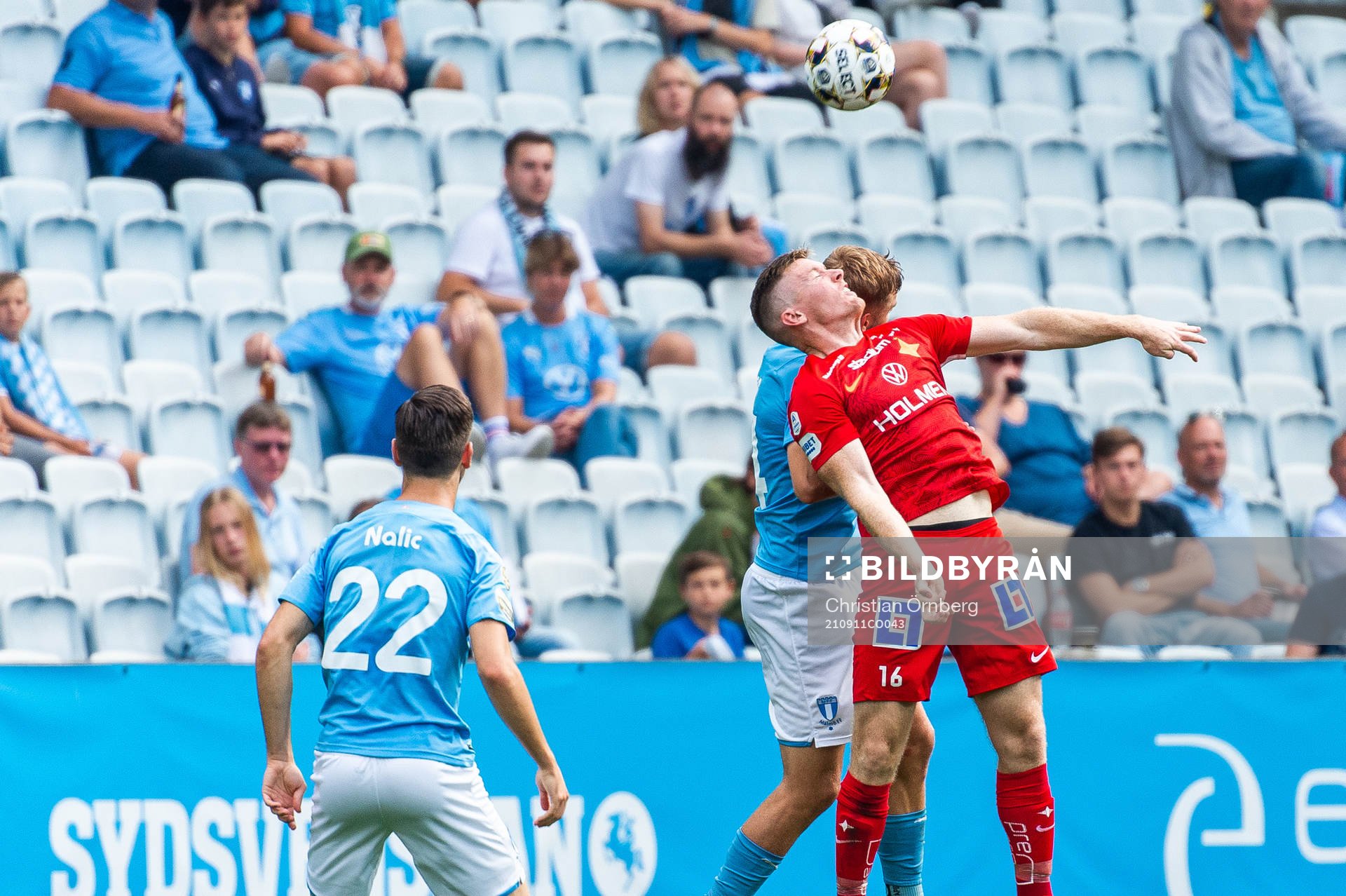 Malmö FFs Felix Beijmo och IFK Norrköpings Viktor Agardius