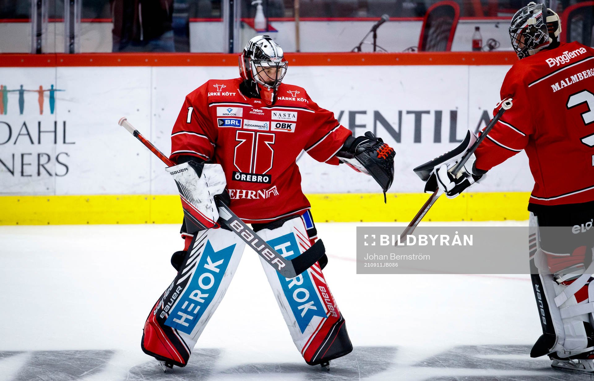 Örebros målvakt Jhonas Enroth och målvakt Jonas Arntzen