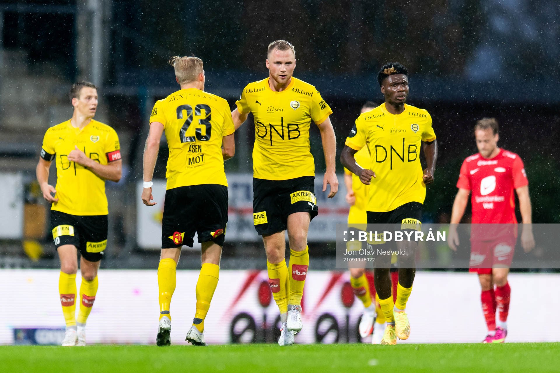 Espen Bjørnsen Garnås of Lillestrøm celebrates