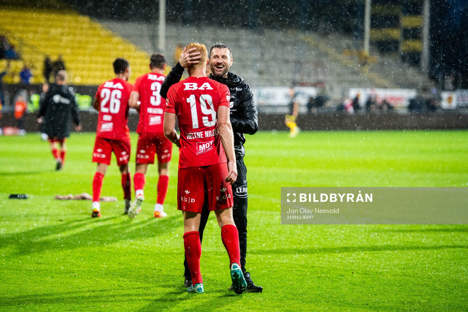 Sivert Heltne Nilsen of Brann and Eirik Horneland, head