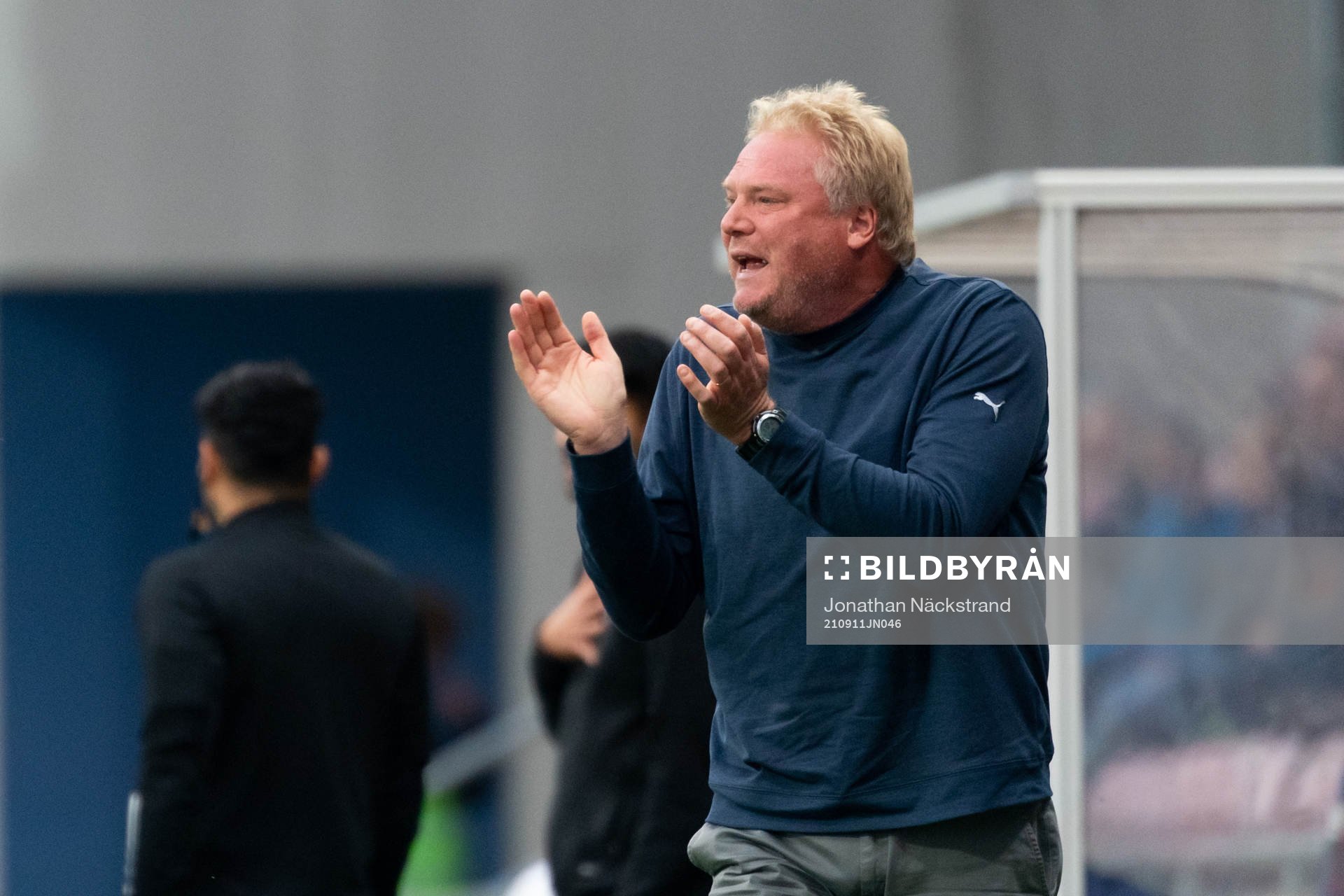 Helsingborgs tränare Jörgen Lennartsson jublar