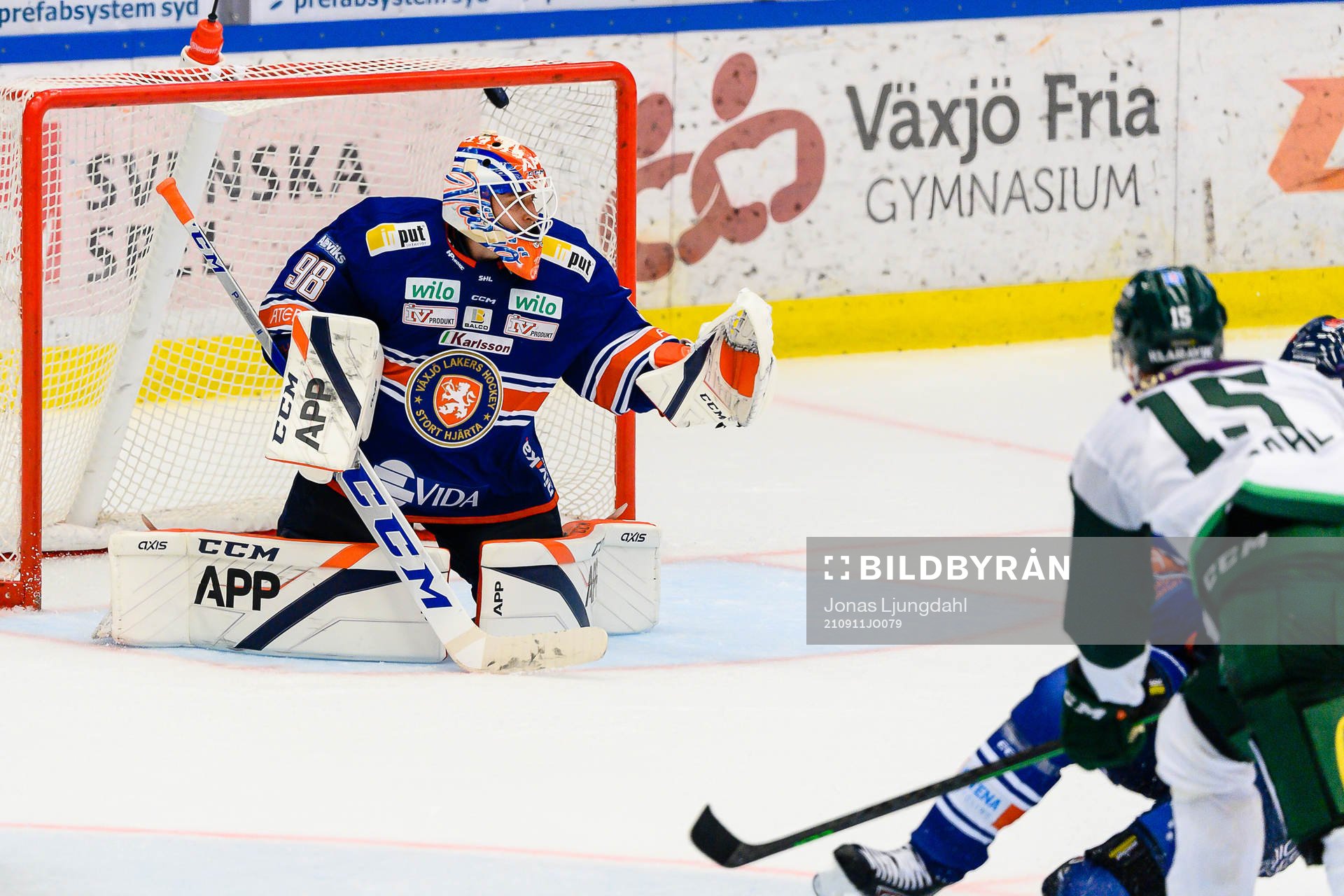 Färjestads Gustav Rydahl gör mål 3-2 bakom Växjös