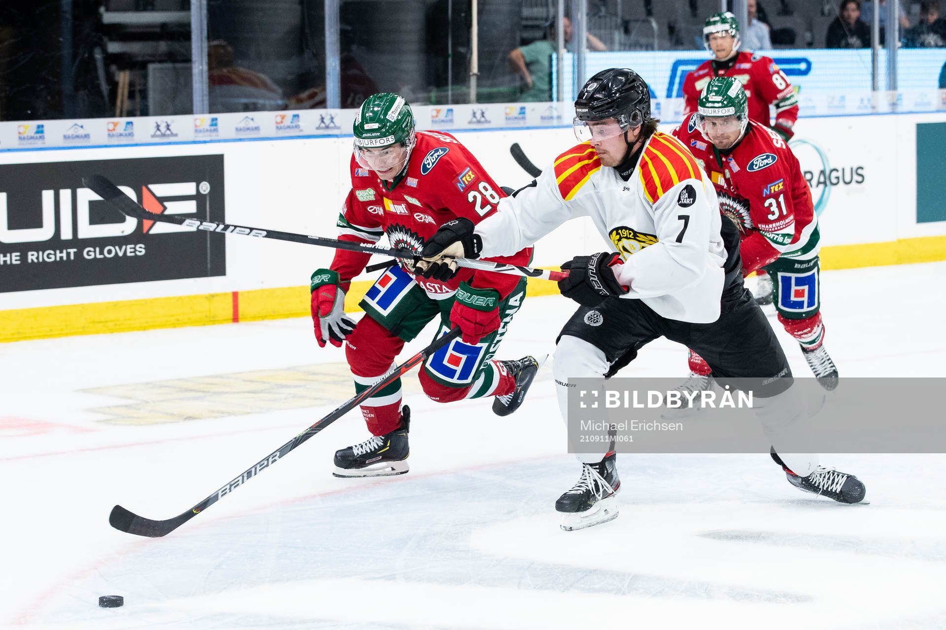 Frölundas Johan Sundström och Brynäs Marcus Björk