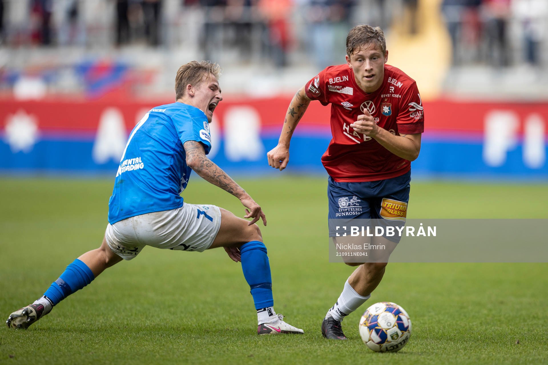 Örgrytes Anton Andreasson mot Akropolis Fredrik Hammar