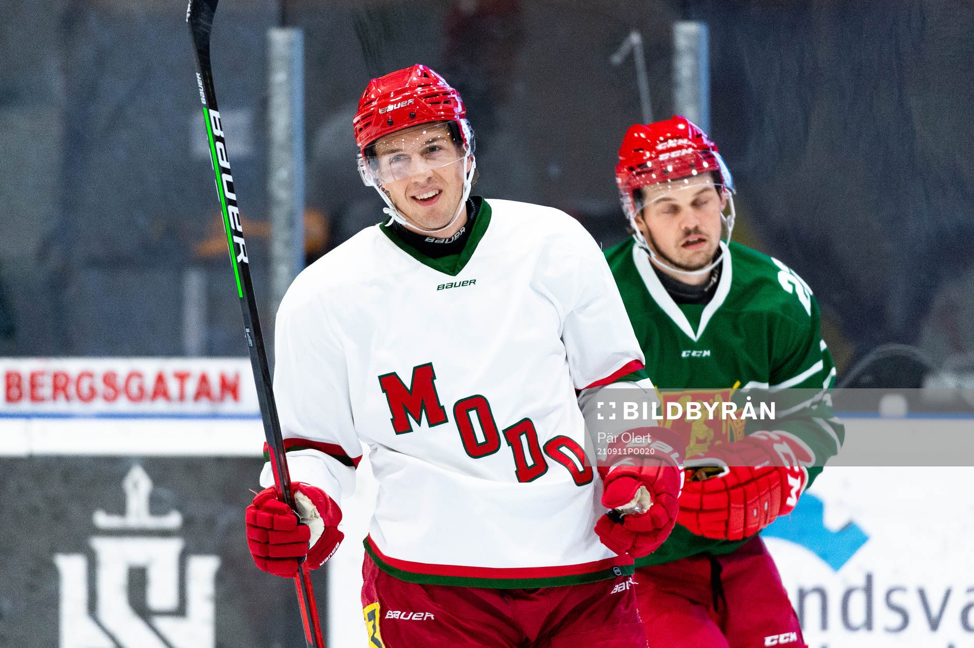 Modos Max Tjernström jublar