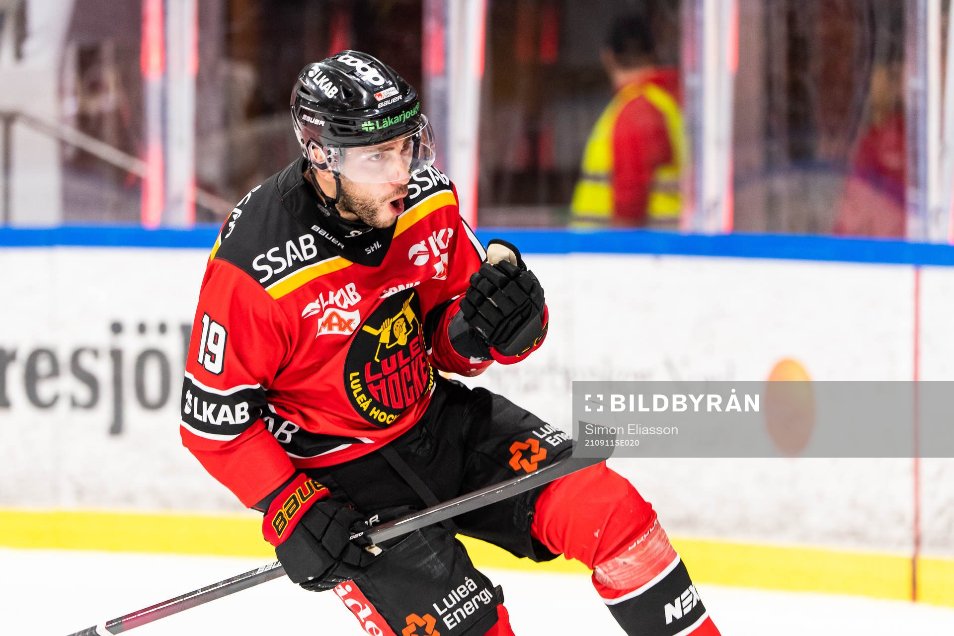 Luleås Konstantin Komarek jublar