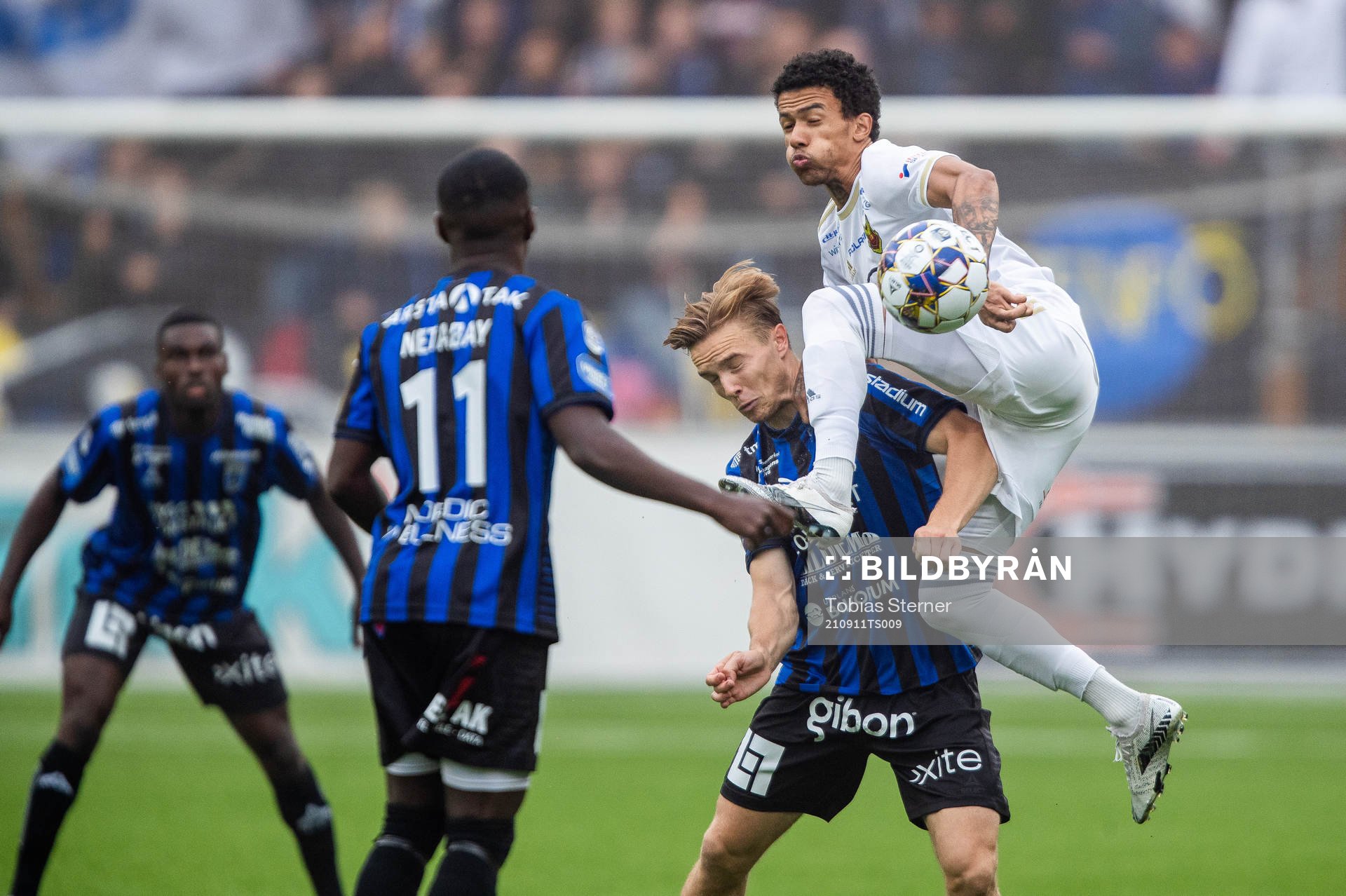 Sirius Jacob Ortmark och Östersunds Jerell Sellars