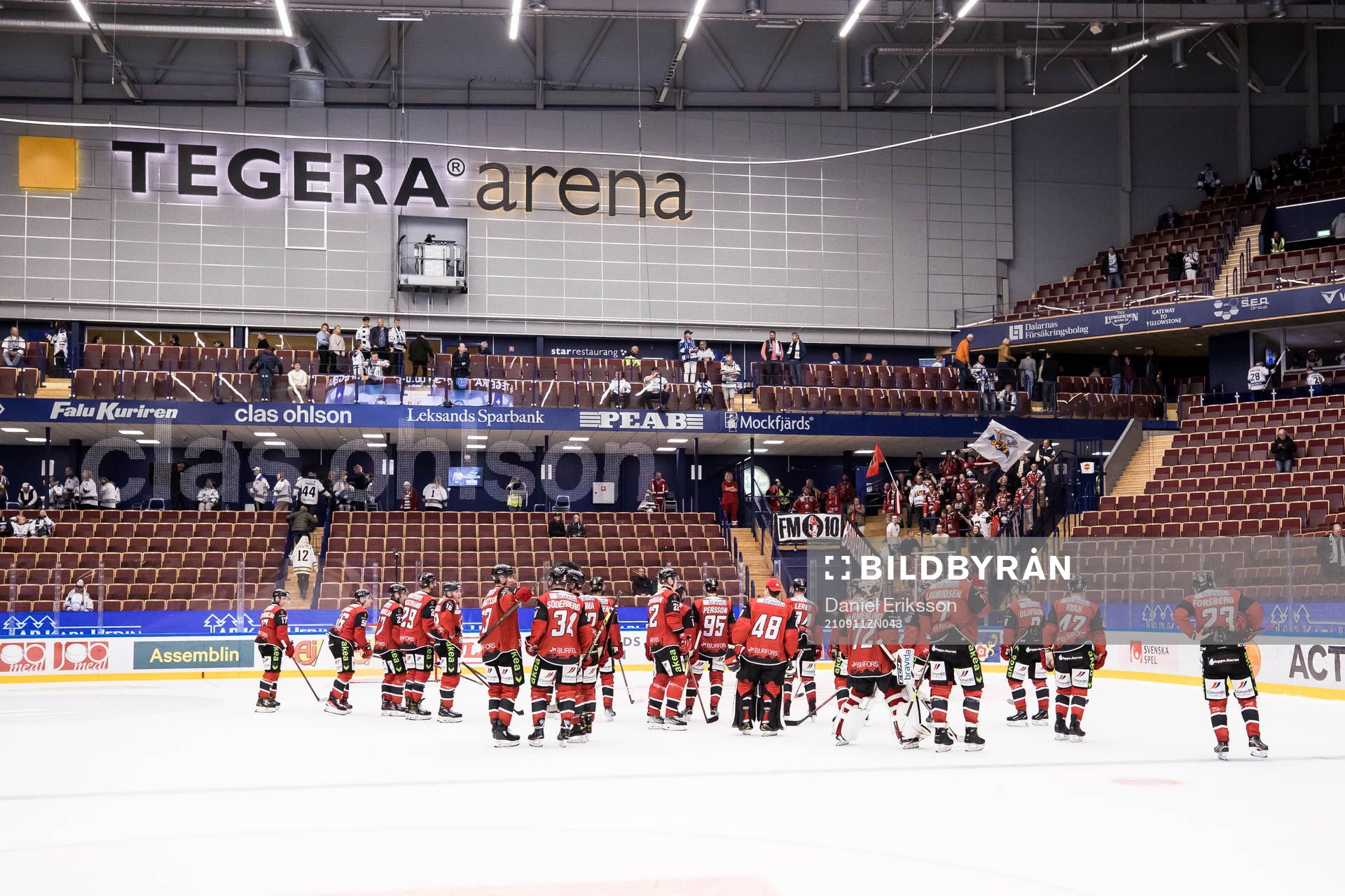 Malmö Redhawks spelarna tackar publiken