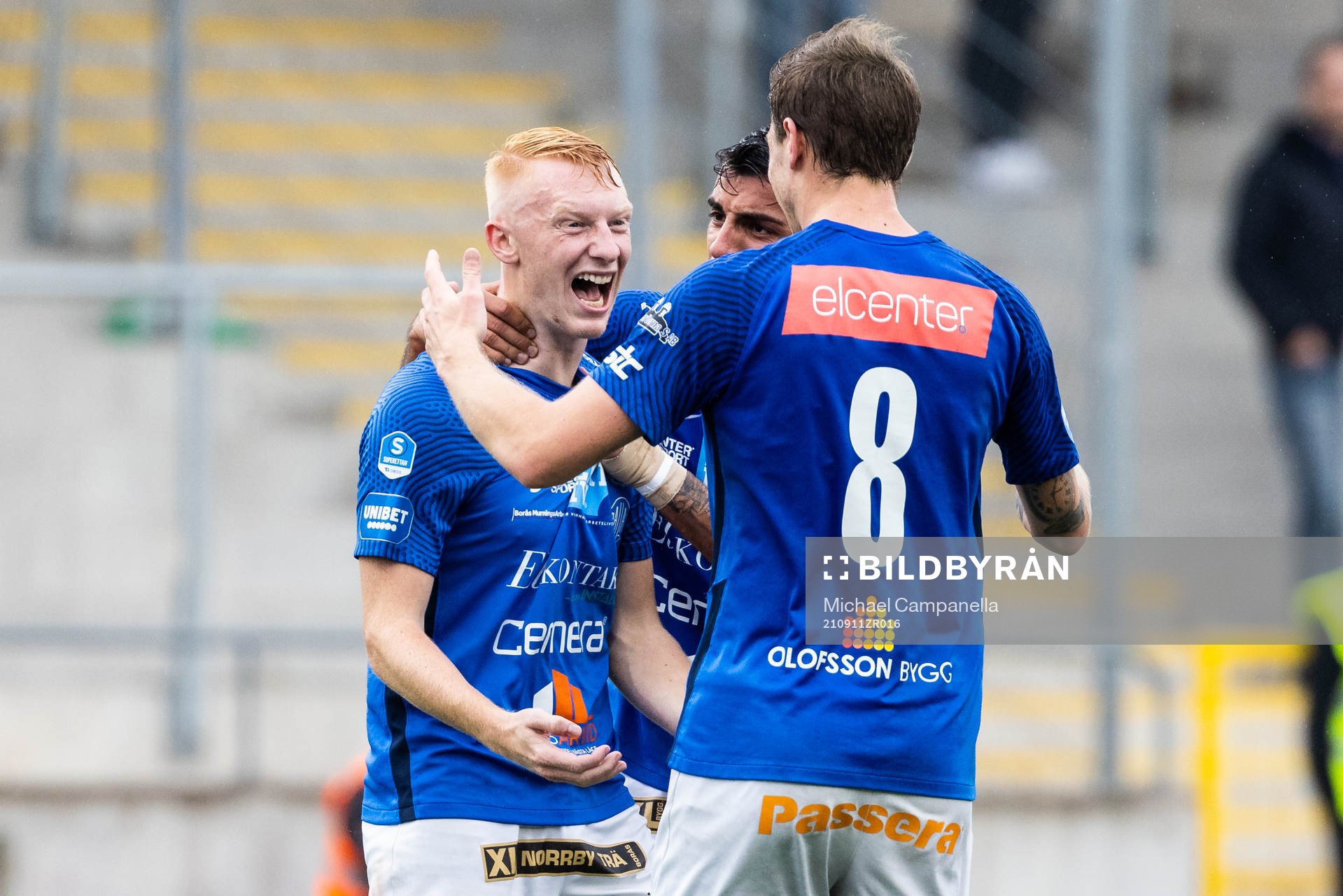 Norrbys Wilhelm Ärlig jublar med Nicklas Savolainen