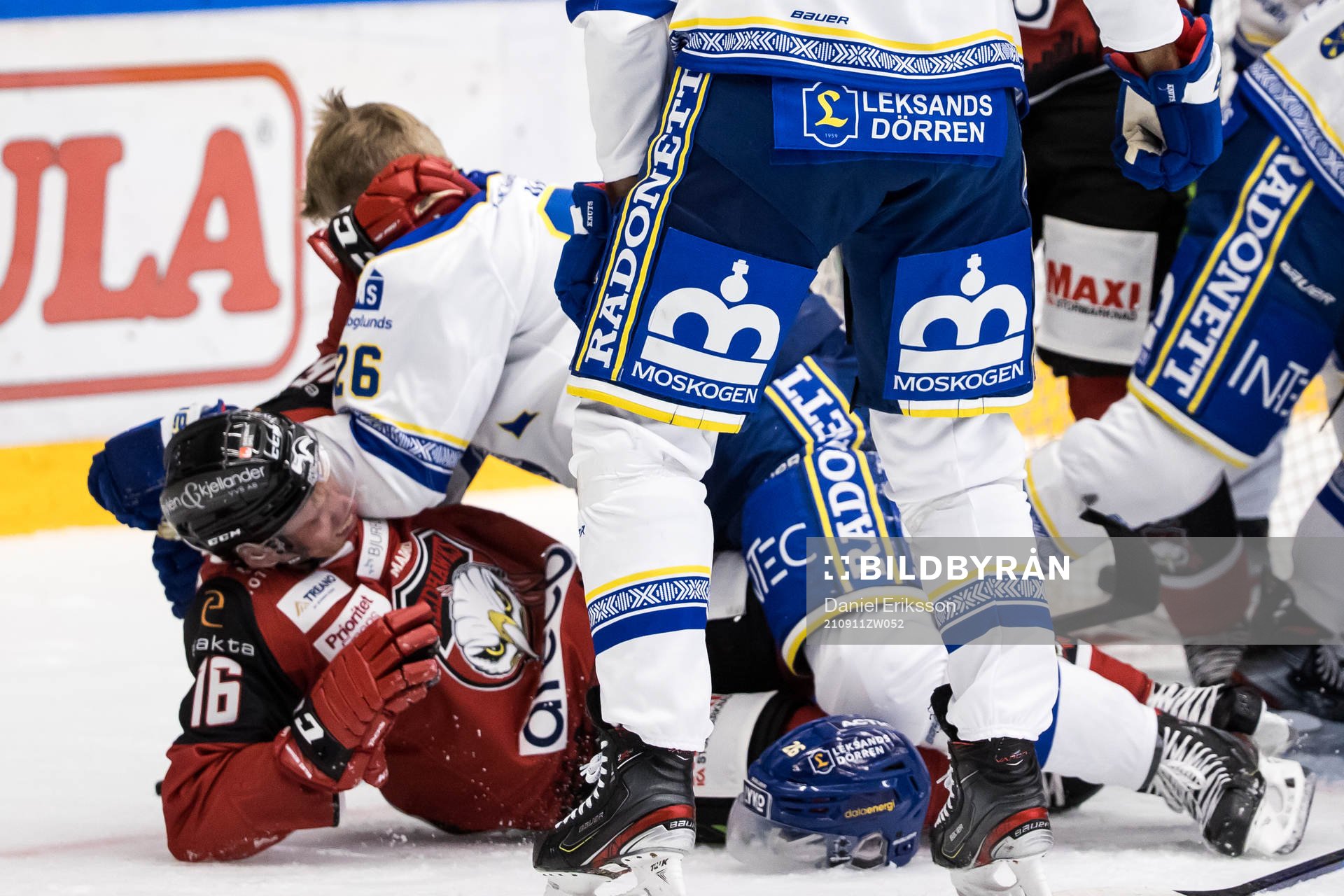 Malmö Redhawks Matias Lassen  och Leksands Patrik Norén