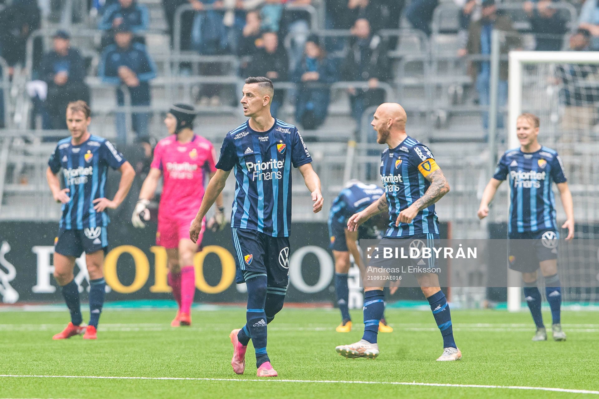 Djurgårdens Haris Radetinac och Magnus Eriksson deppar