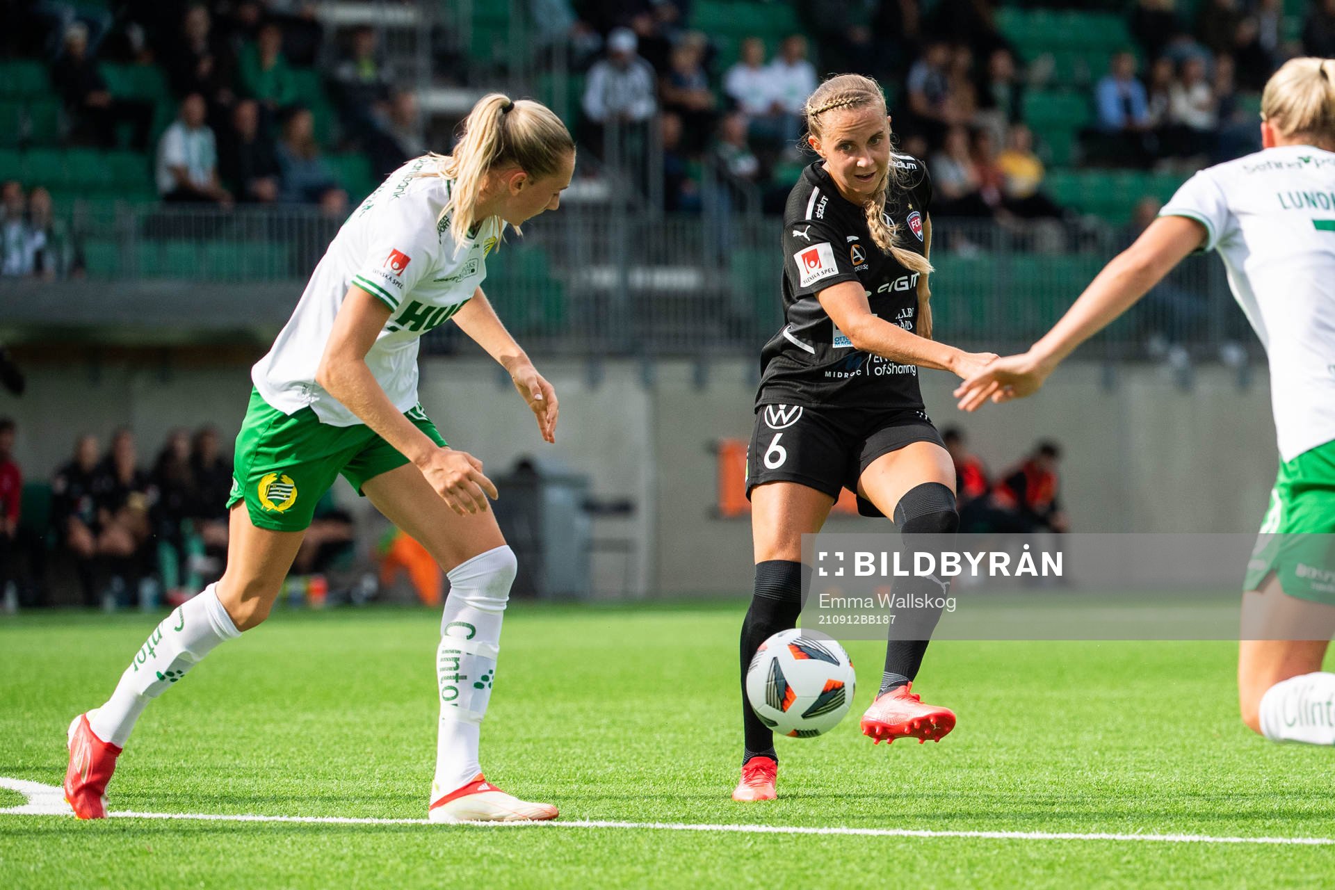 Rosengårds Ria Noora Minerva Öling och Hammarbys Ellen