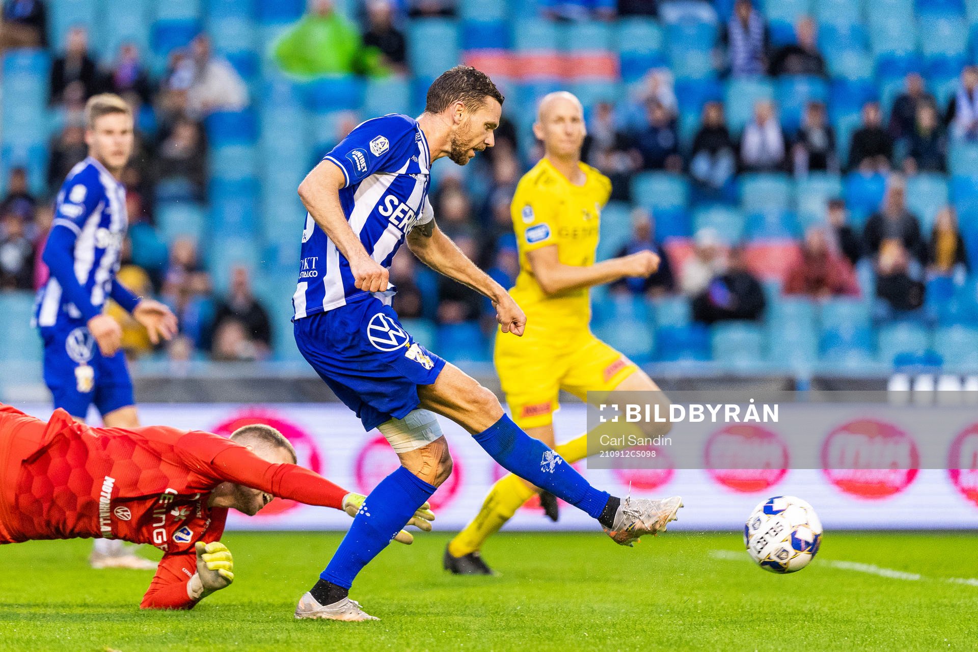 IFK Göteborgs Marcus Berg gör 2-0 bakom Halmstads