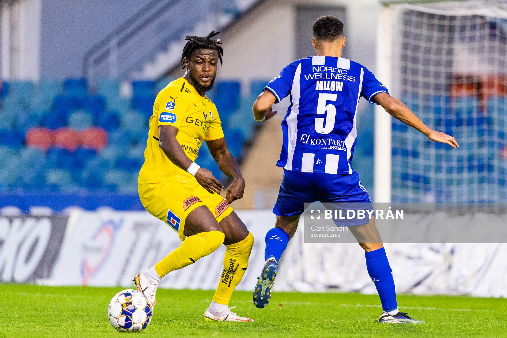 Halmstads Joseph Baffo och IFK Göteborgs Alexander Jallow
