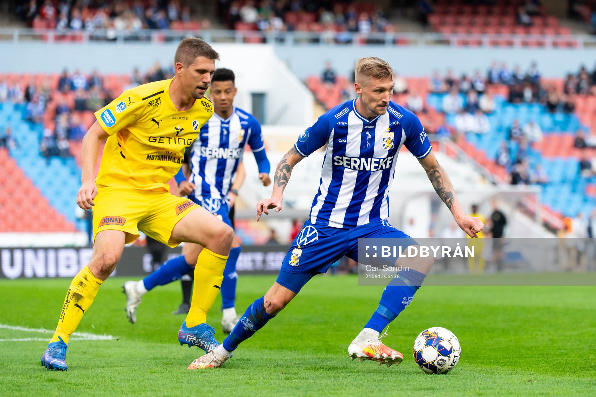 Halmstads Mikael Boman och IFK Göteborgs Sebastian Eriksson