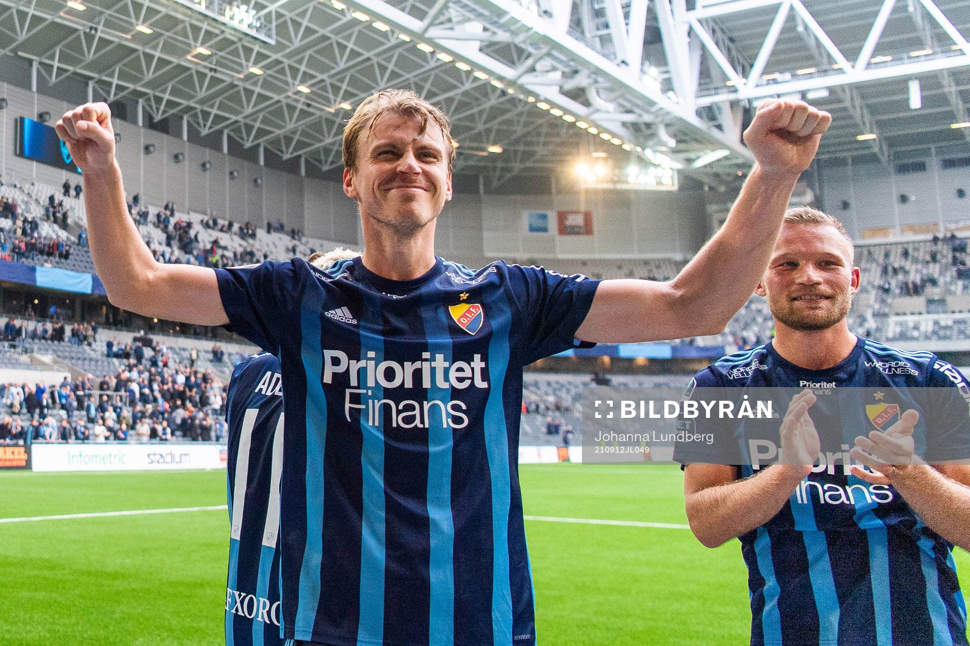Djurgårdens Rasmus Schüller jublar efter fotbollsmatchen i Allsvenskan mellan Djurgården och Hammarby den 12 september 2021 i Stockholm.