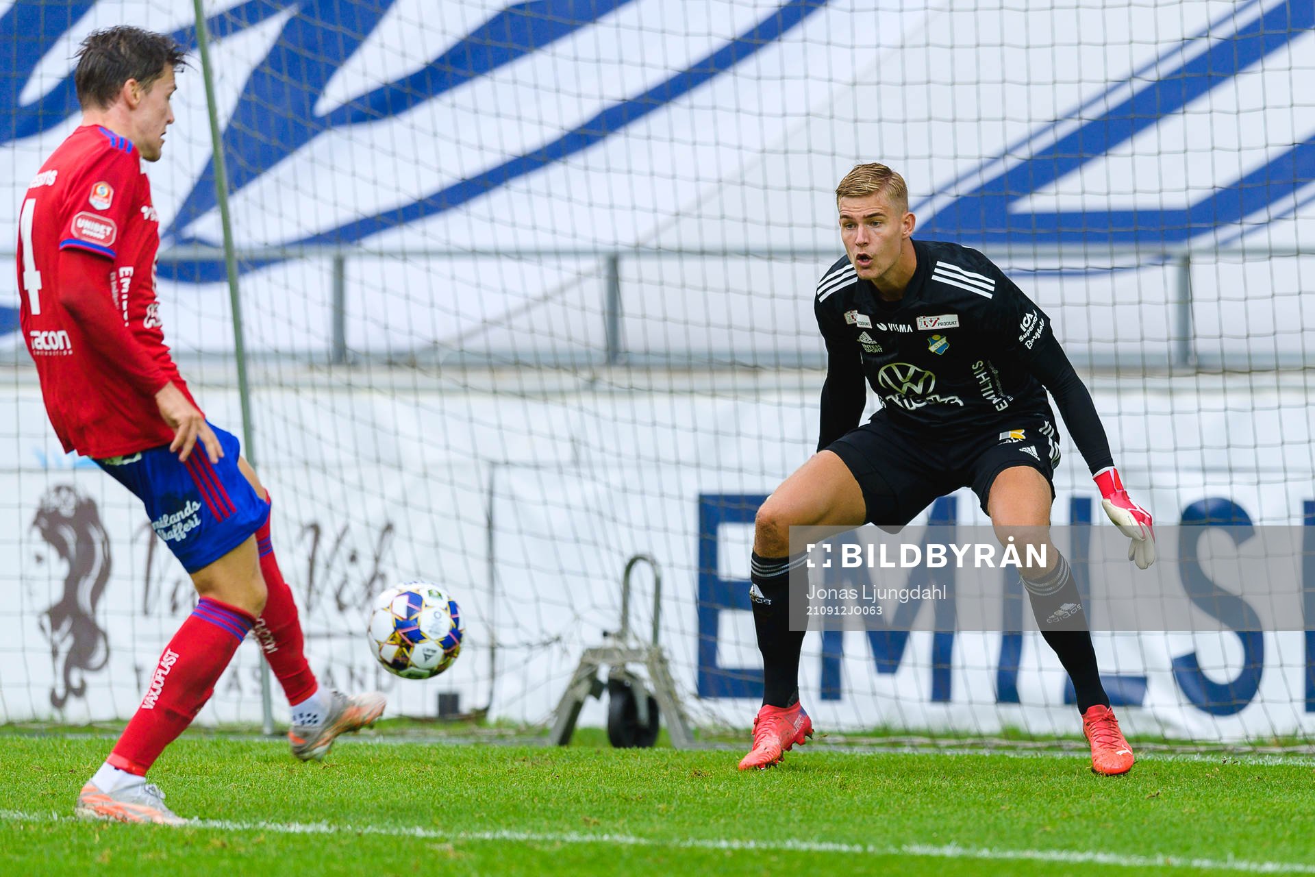 Östers målvakt Mathias Nilsson