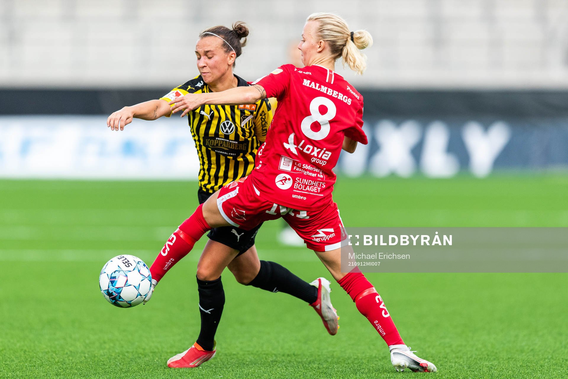 Häckens Julia Zigiotti Olme och Örebros Nathalie Hoff