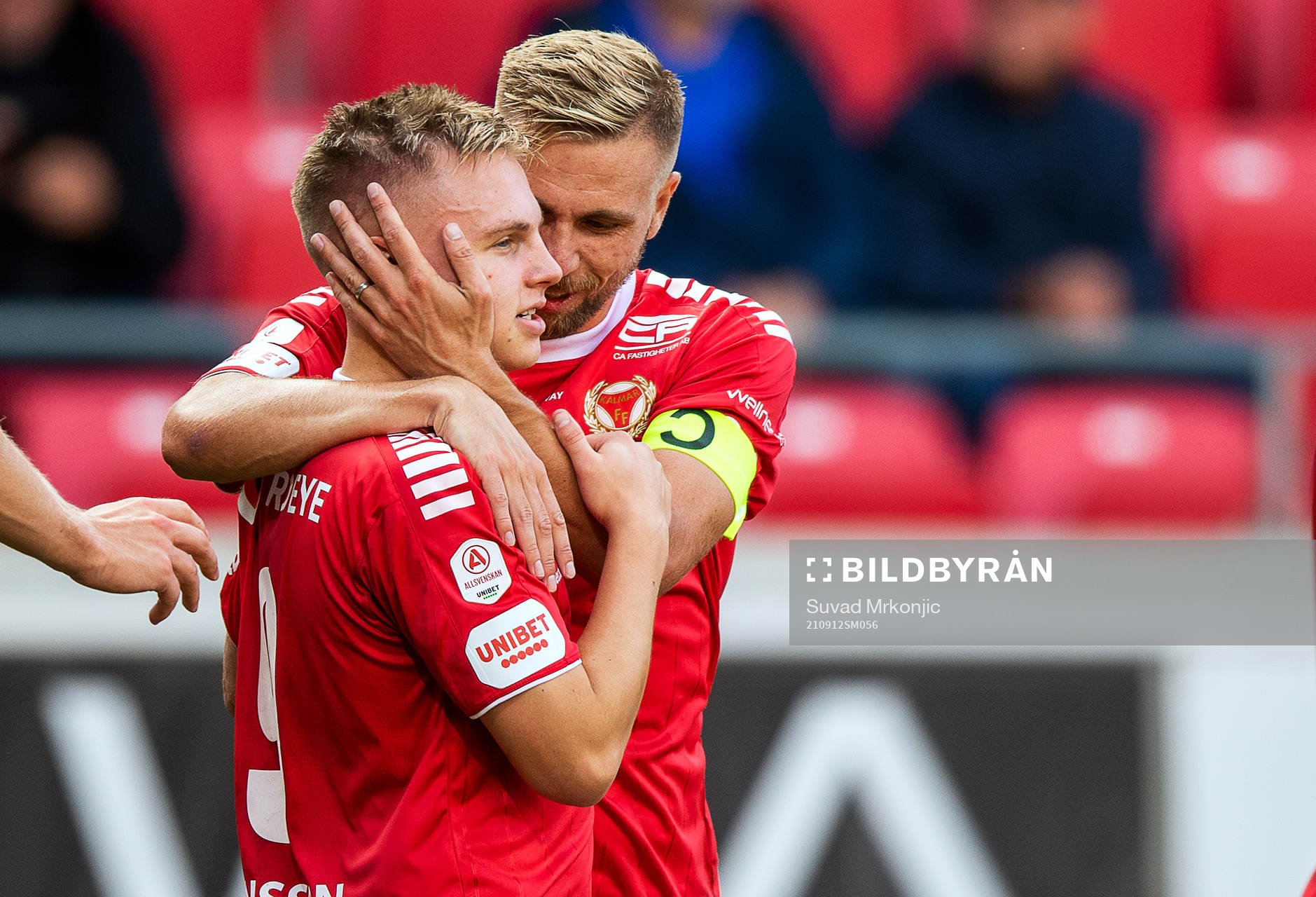 Kalmars Isak Jansson jublar med Jonathan Ring