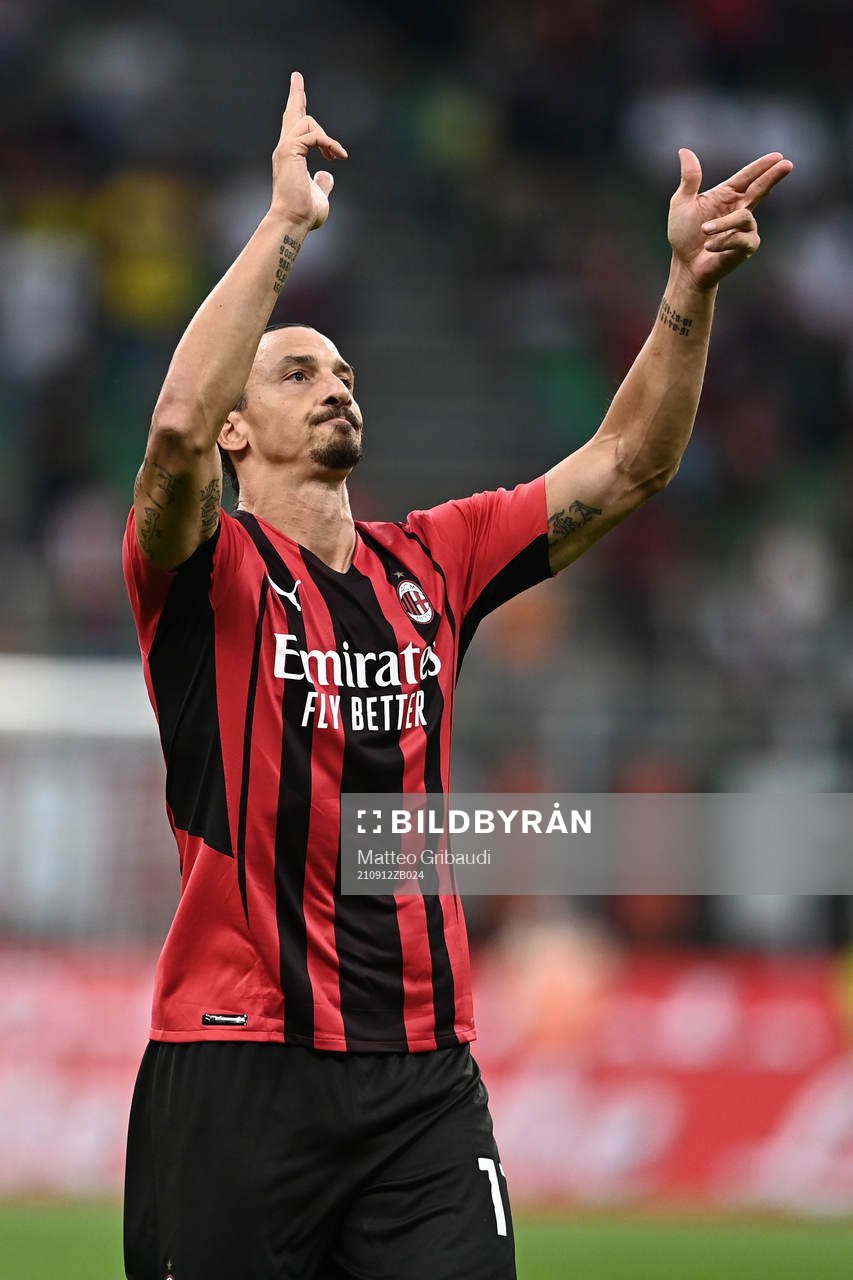 Zlatan Ibrahimovic of Milan celebrates scoring 2-0
