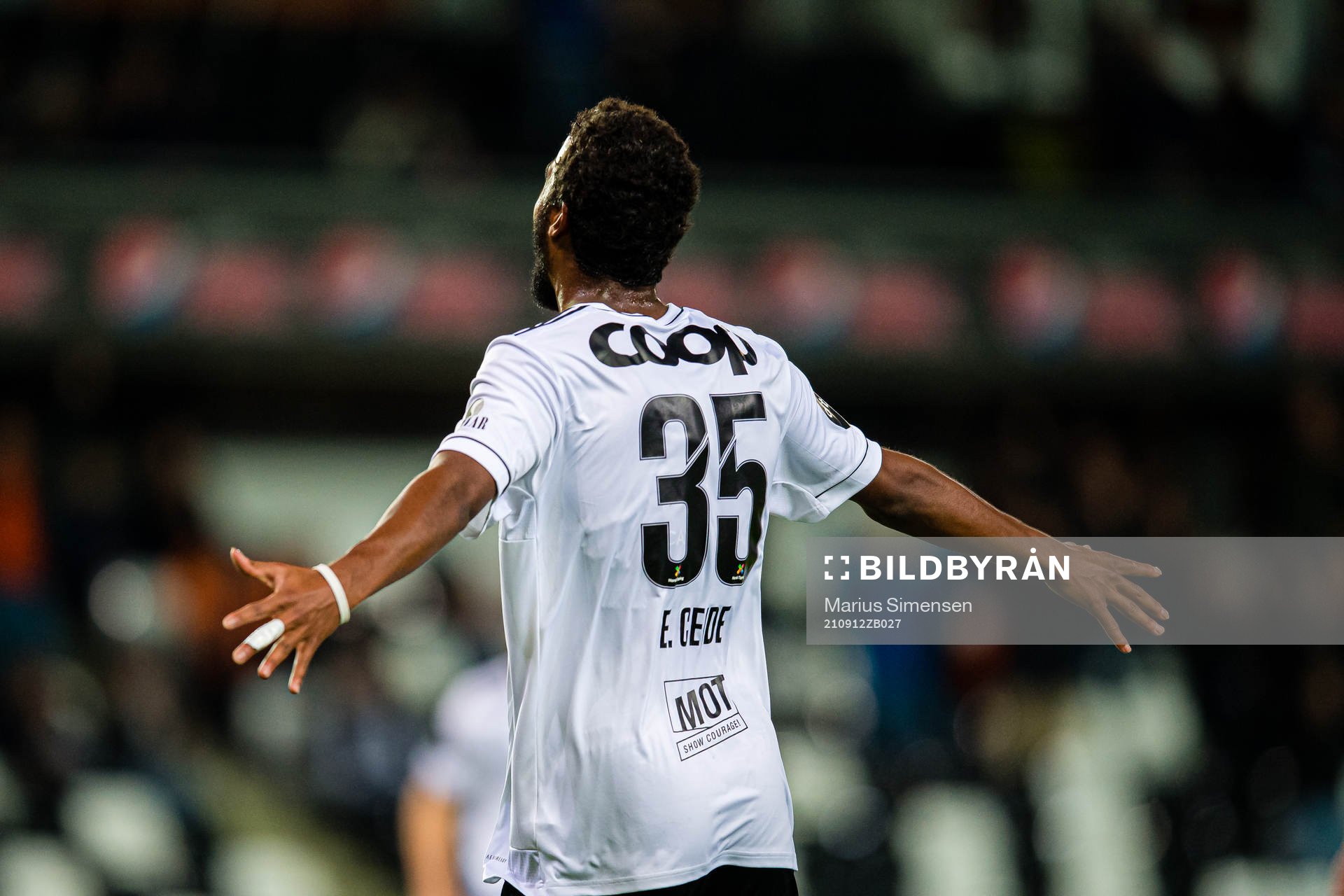 Emil Konradsen Ceide of Rosenborg celebrates
