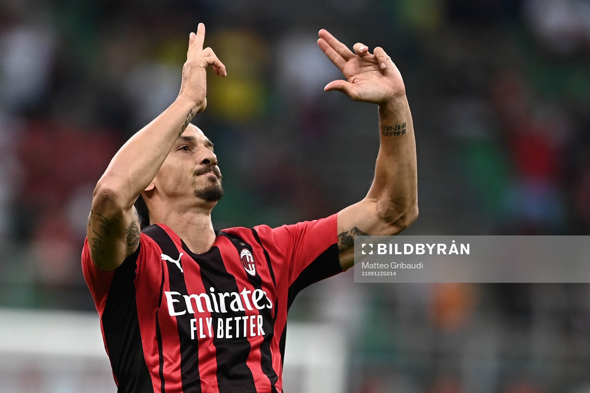 Zlatan Ibrahimovic of Milan celebrates scoring 2-0