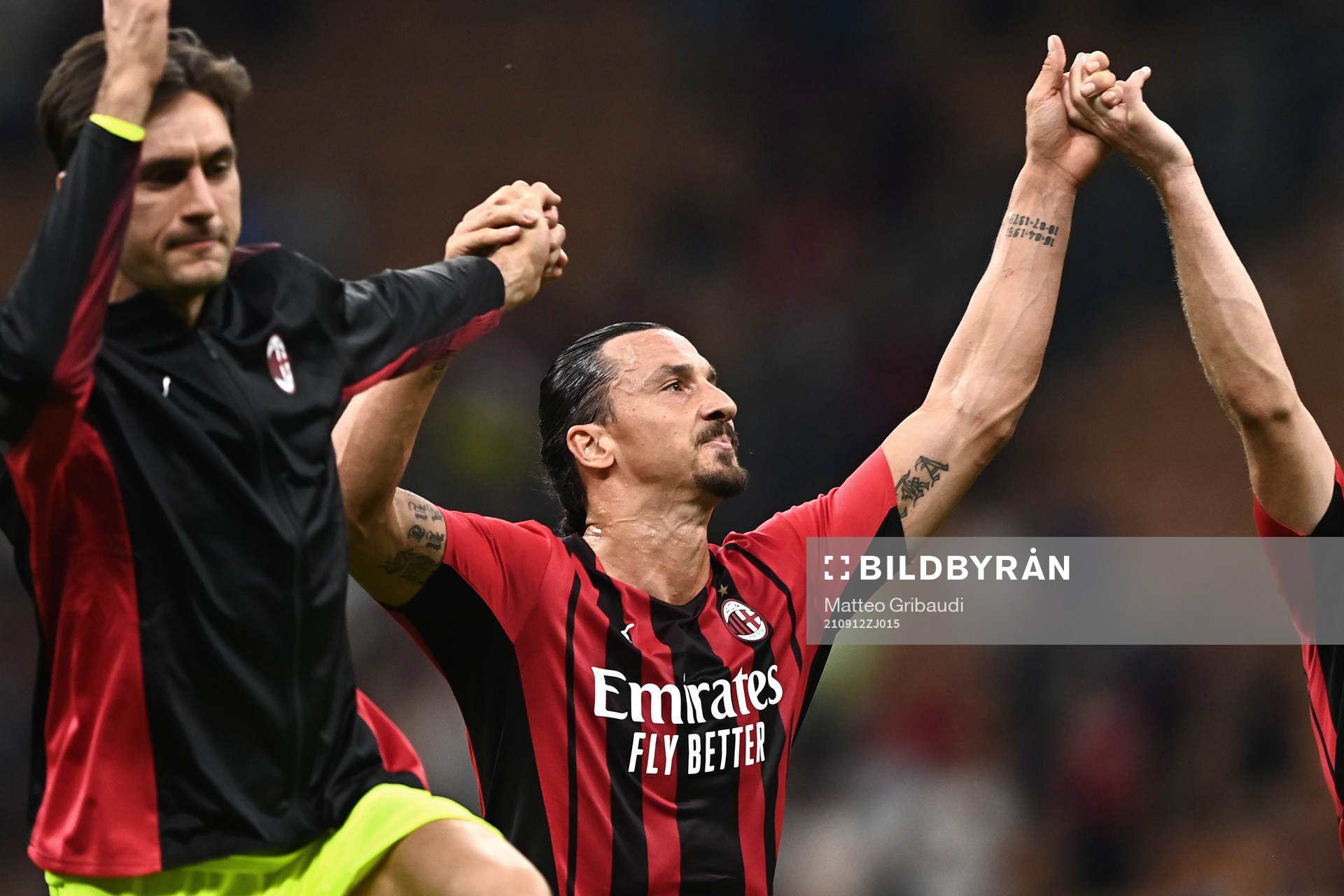 Zlatan Ibrahimovic of Milan celebrates