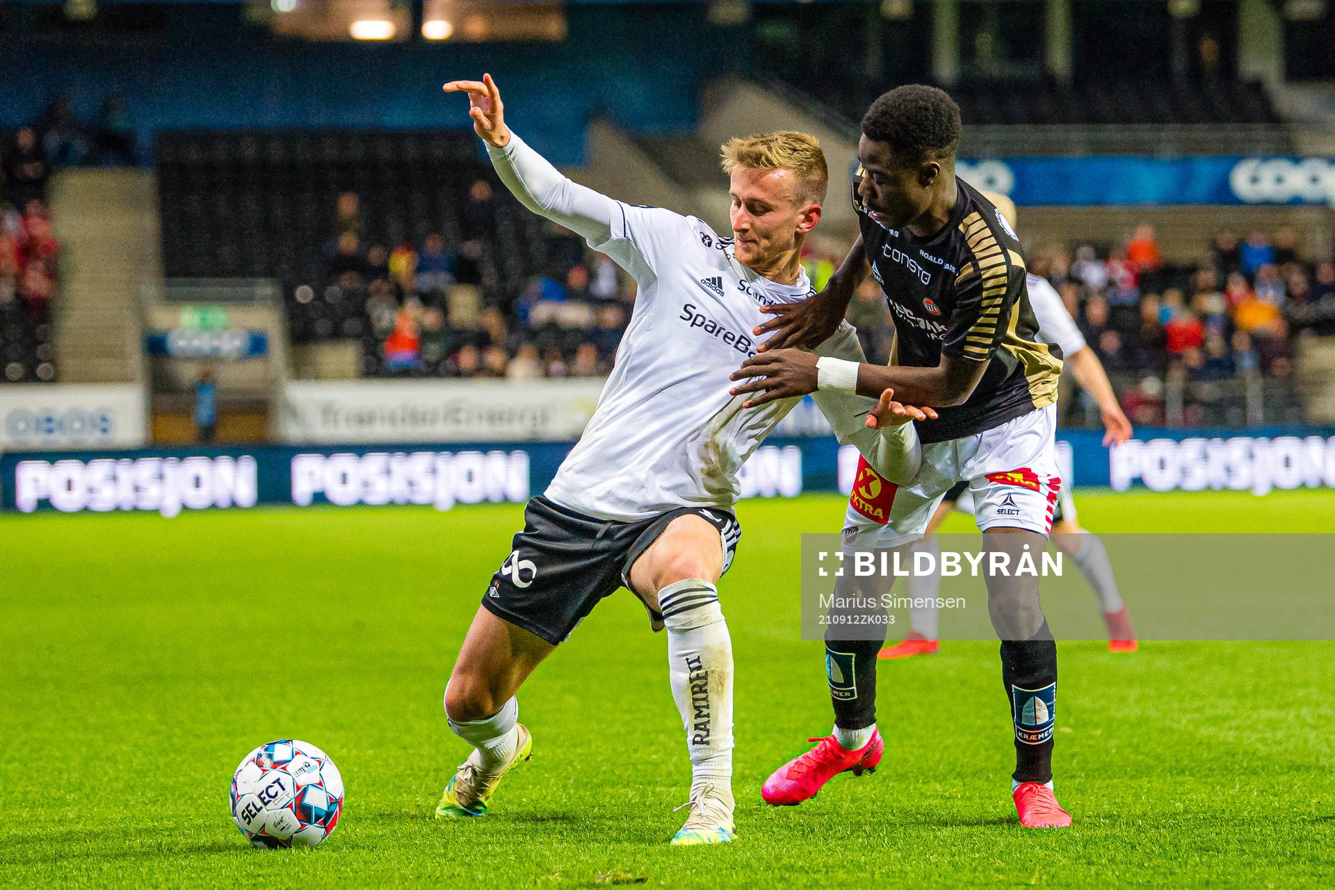 Erlend Dahl Reitan of Rosenborg and Eric Bugale Kitolano of