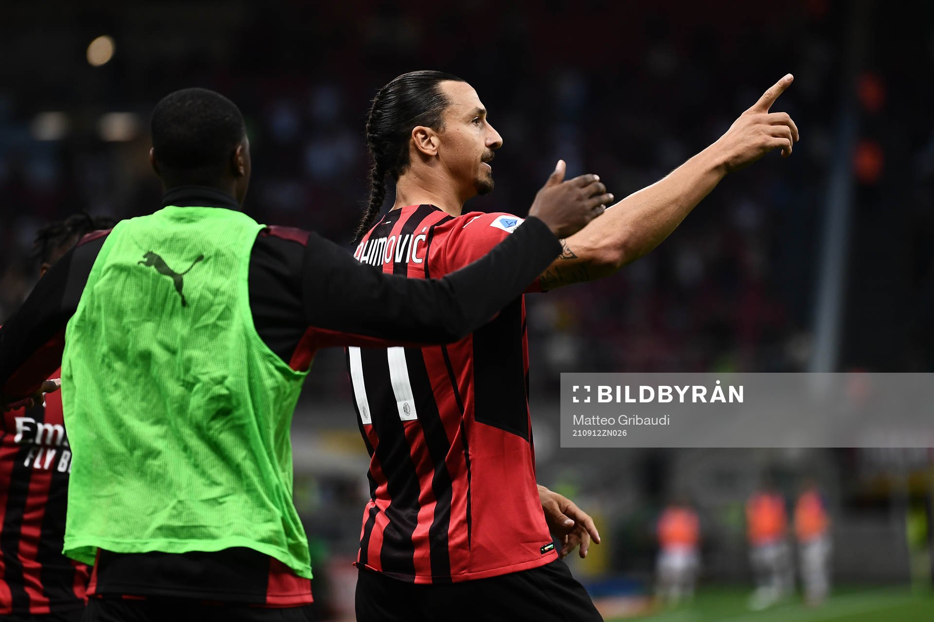 Zlatan Ibrahimovic of Milan celebrates scoring 2-0