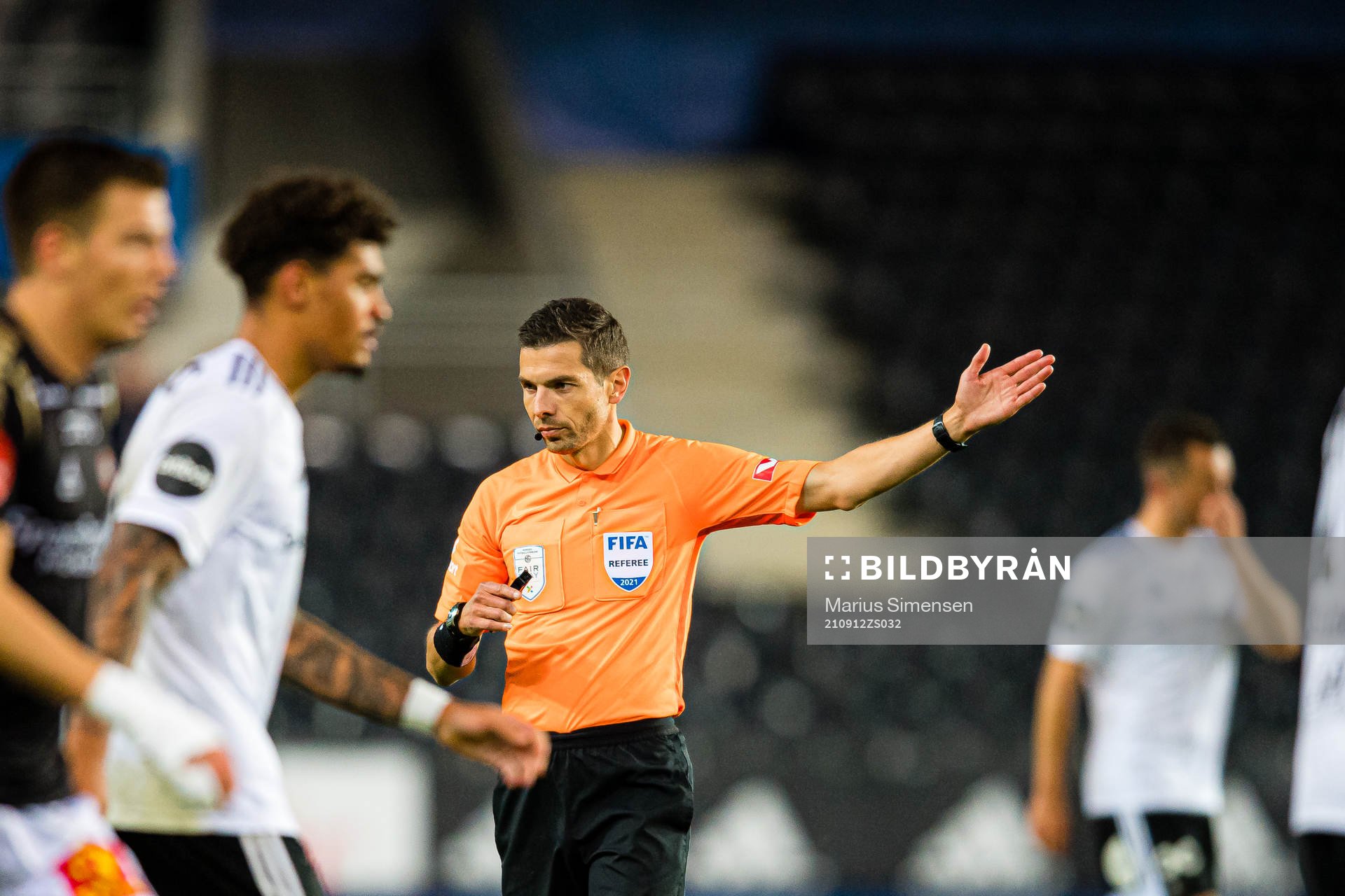 Tore Hansen, referee