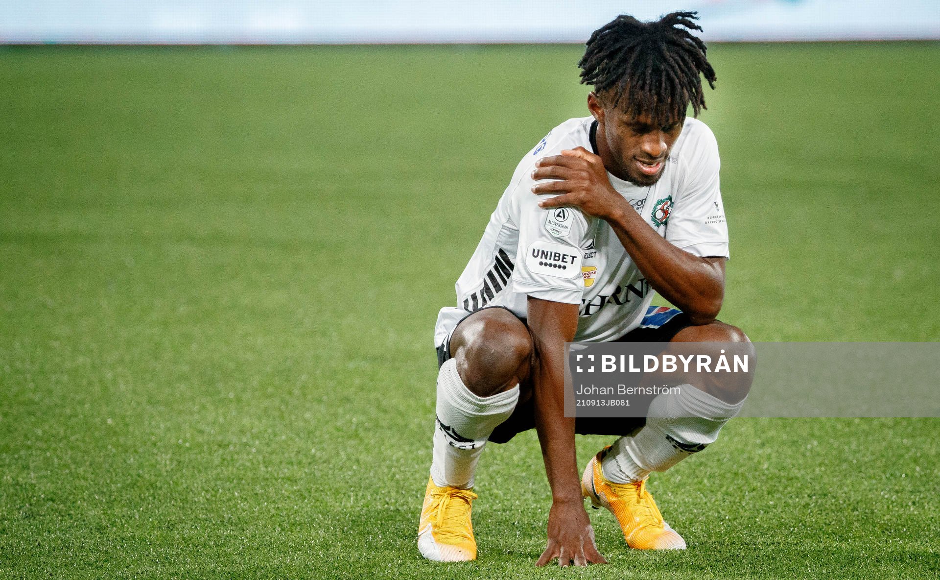 Örebros Rickard Emeka Friday deppar