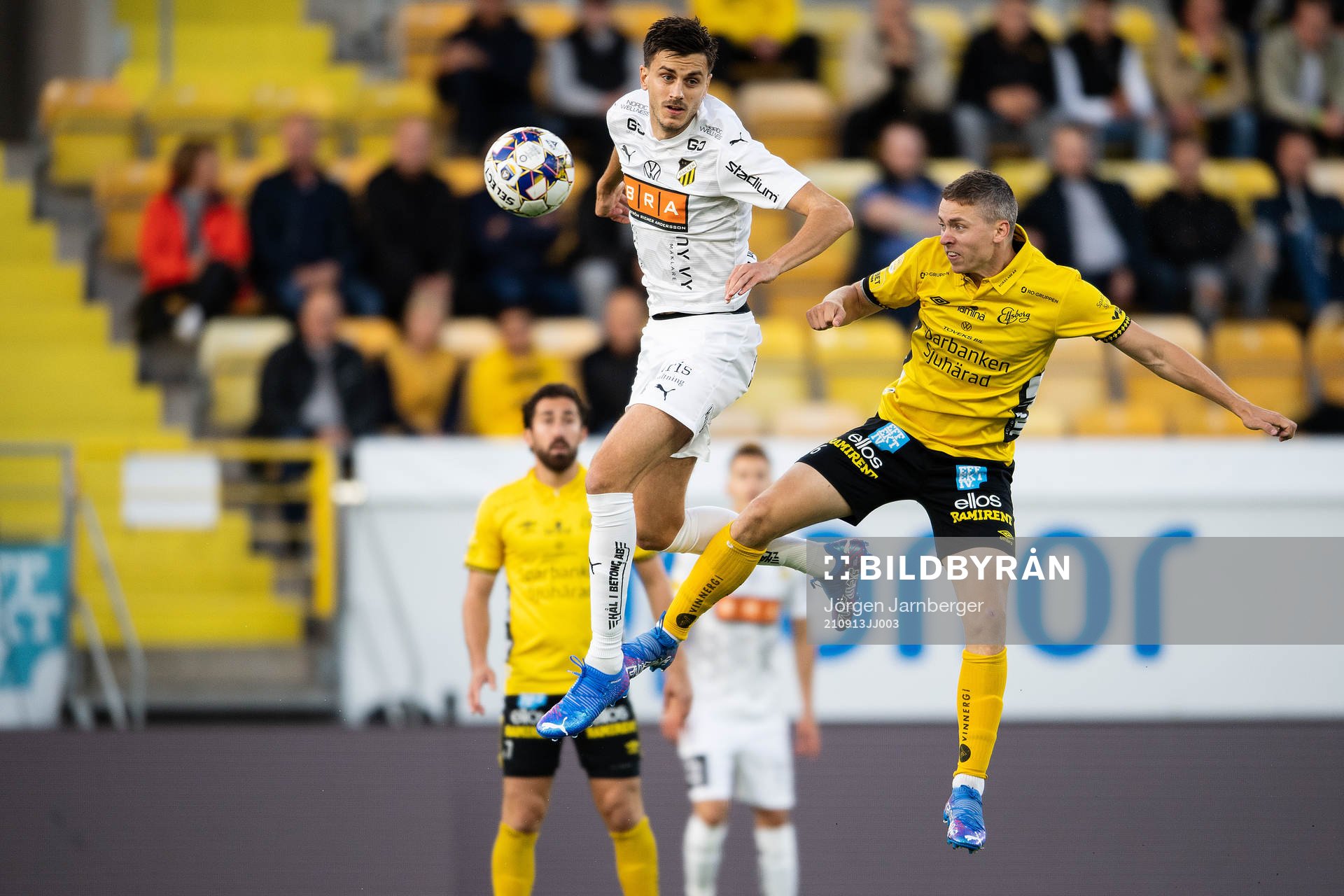 Häckens Alexander Jeremejeff och Elfsborgs Maudo Lamine