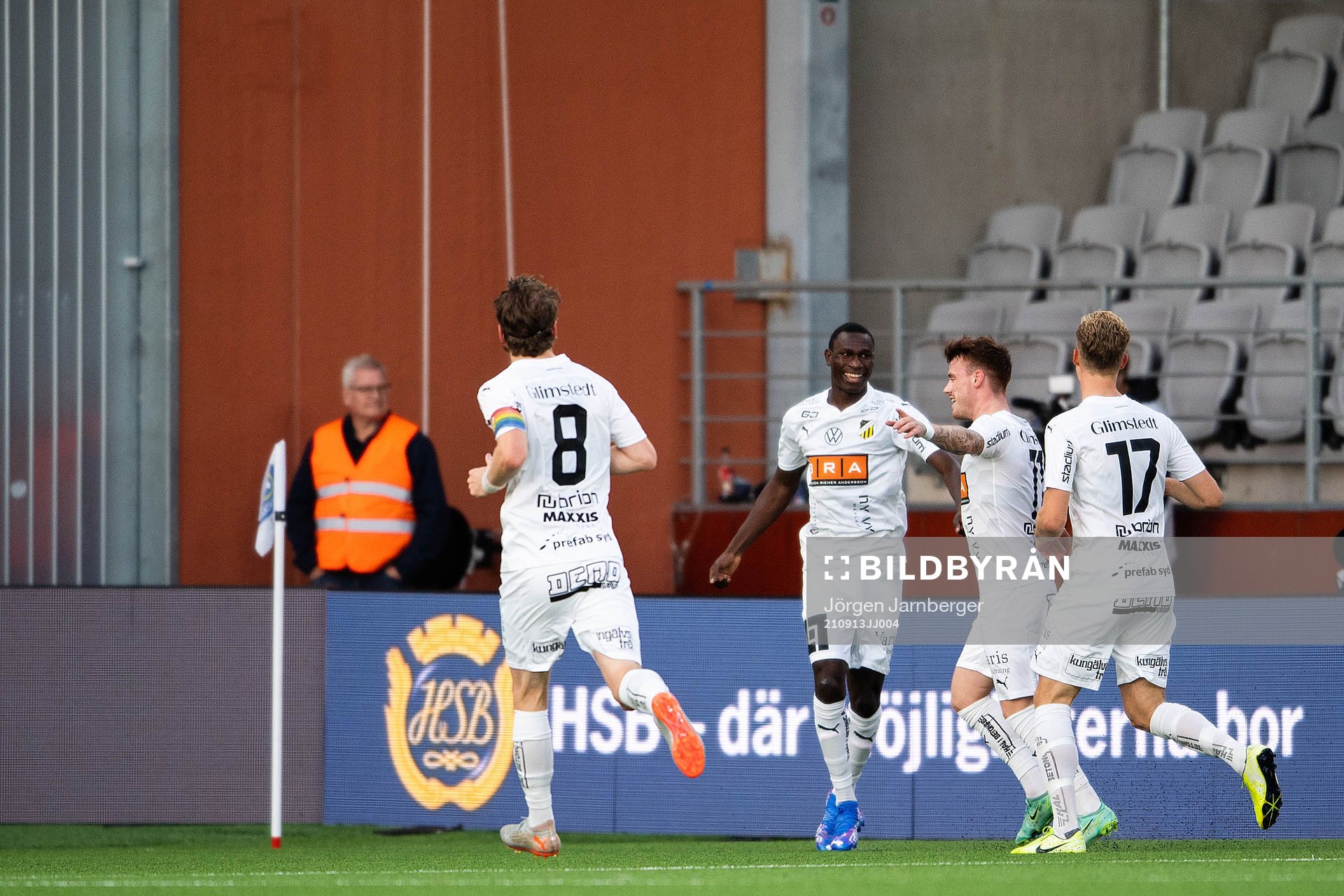 Häckens Godswill Ekpolo jublar