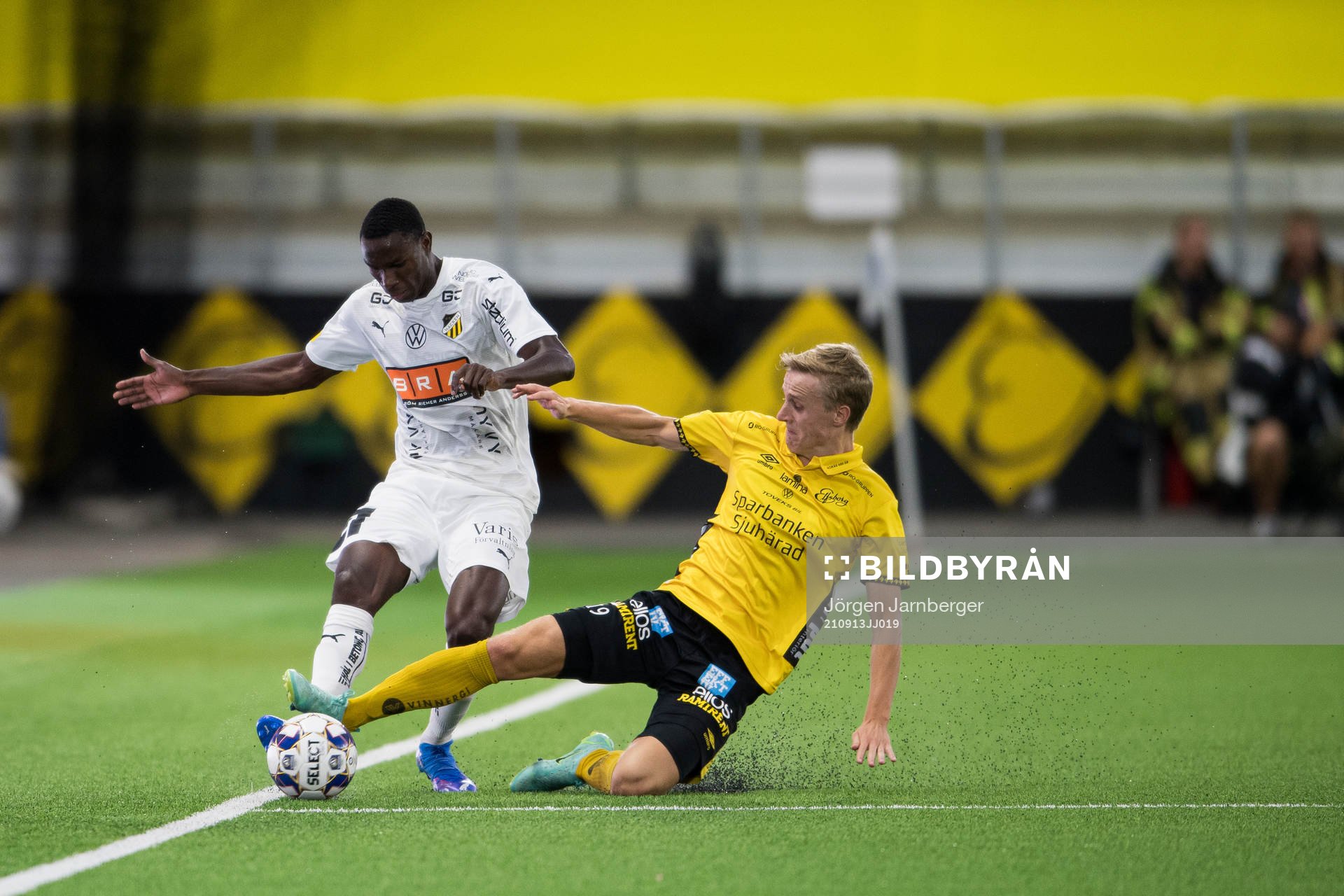 Häckens Godswill Ekpolo och Elfsborgs Jeppe Møldrup Okkels