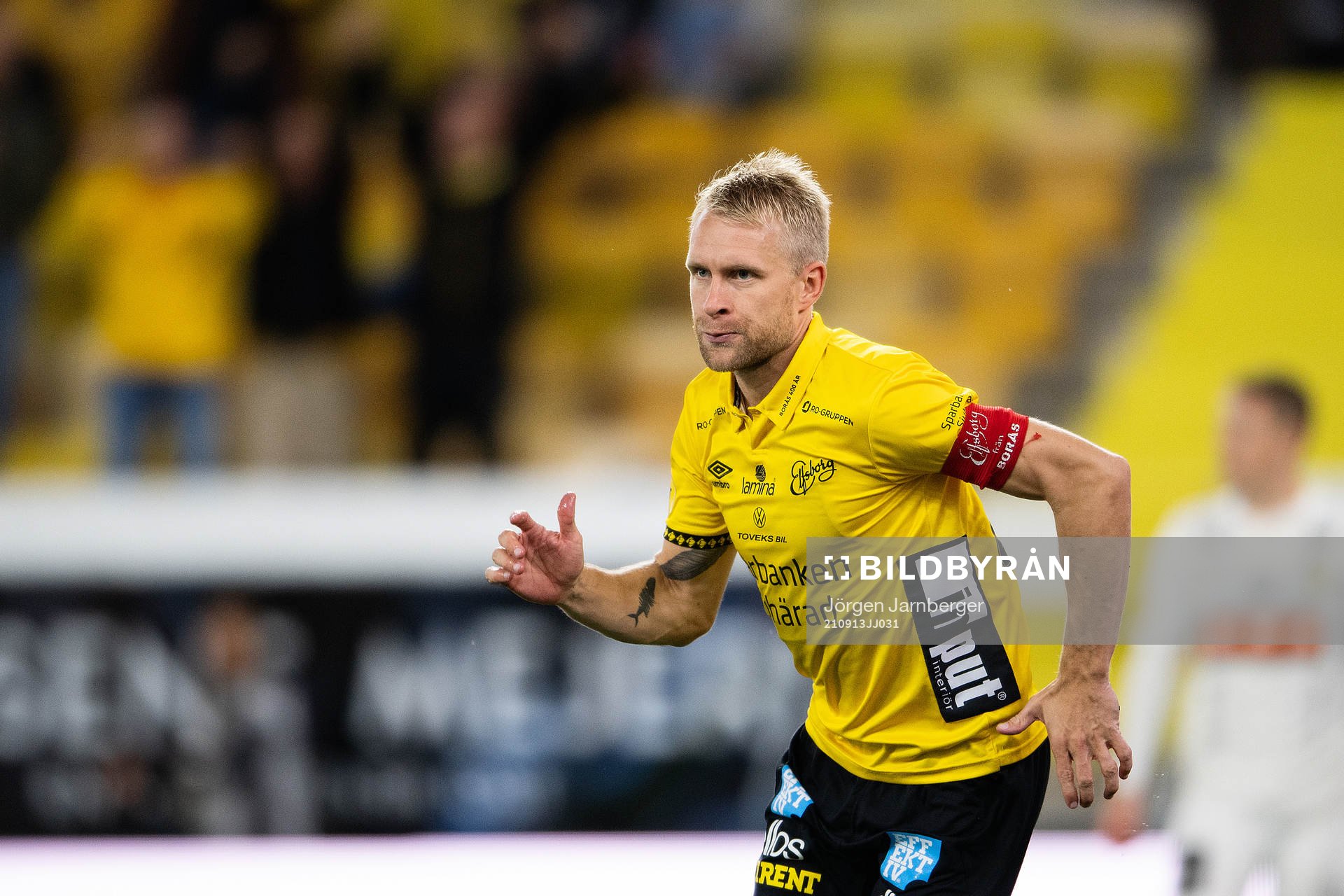 Elfsborgs Johan Larsson jublar