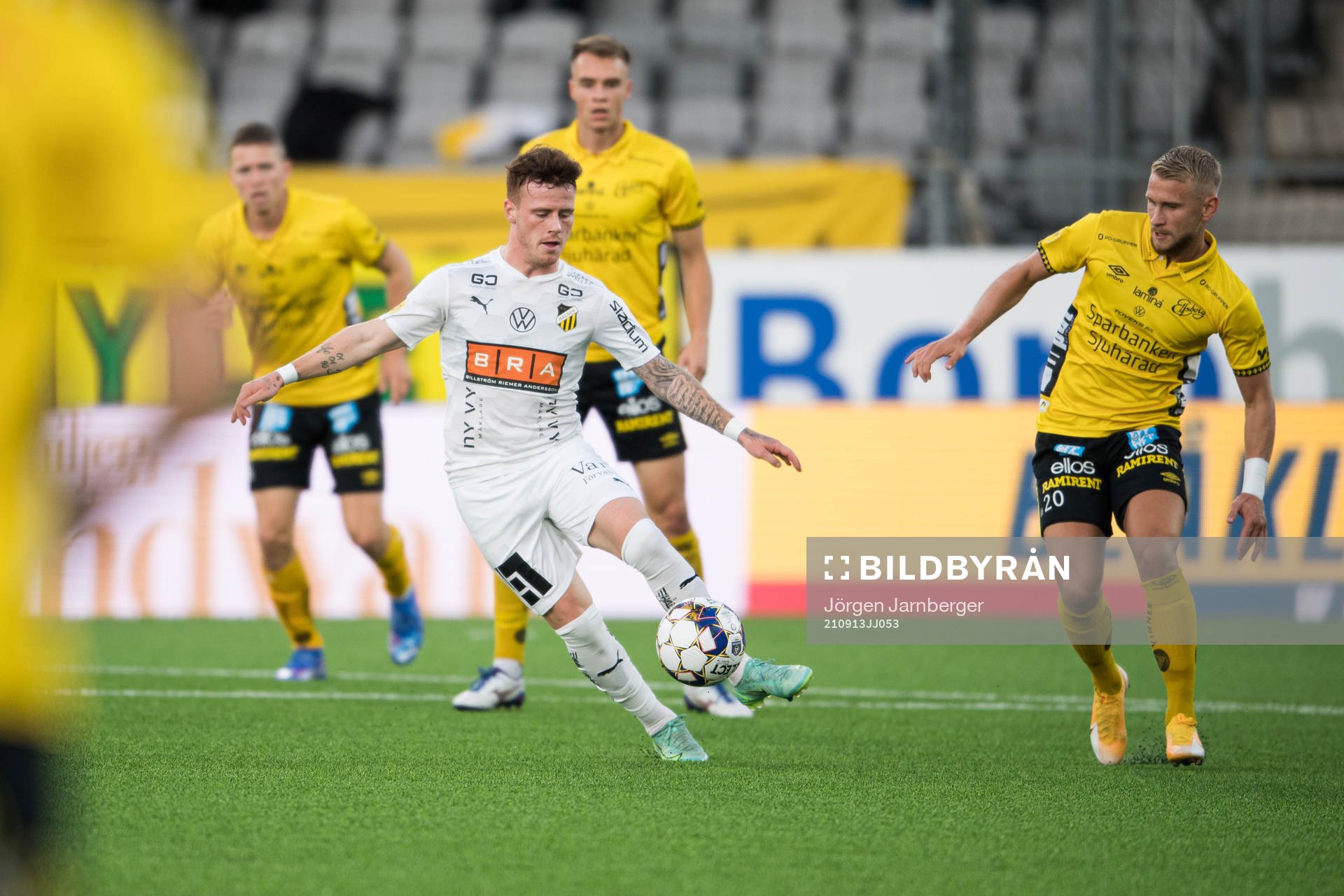 Häckens Tobias Heintz och Elfsborgs Simon Strand